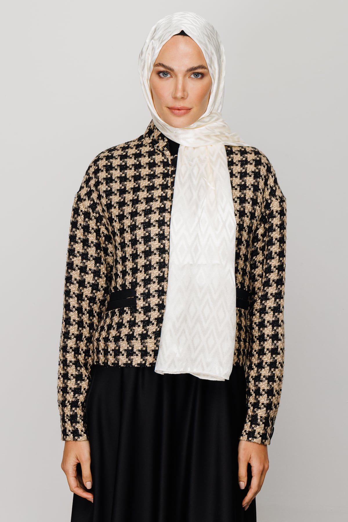 Toptan Karo Desen Parlak Jakar Şal