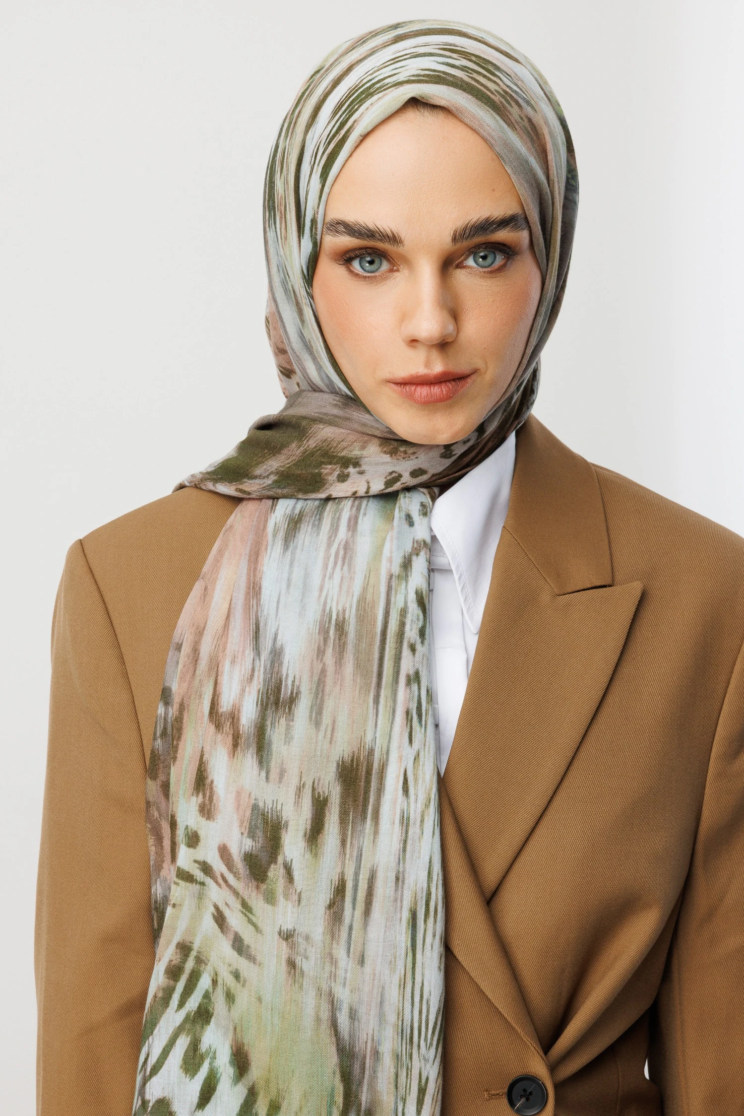 Wholesale Leopard Pattern Ramie Shawl - Beige