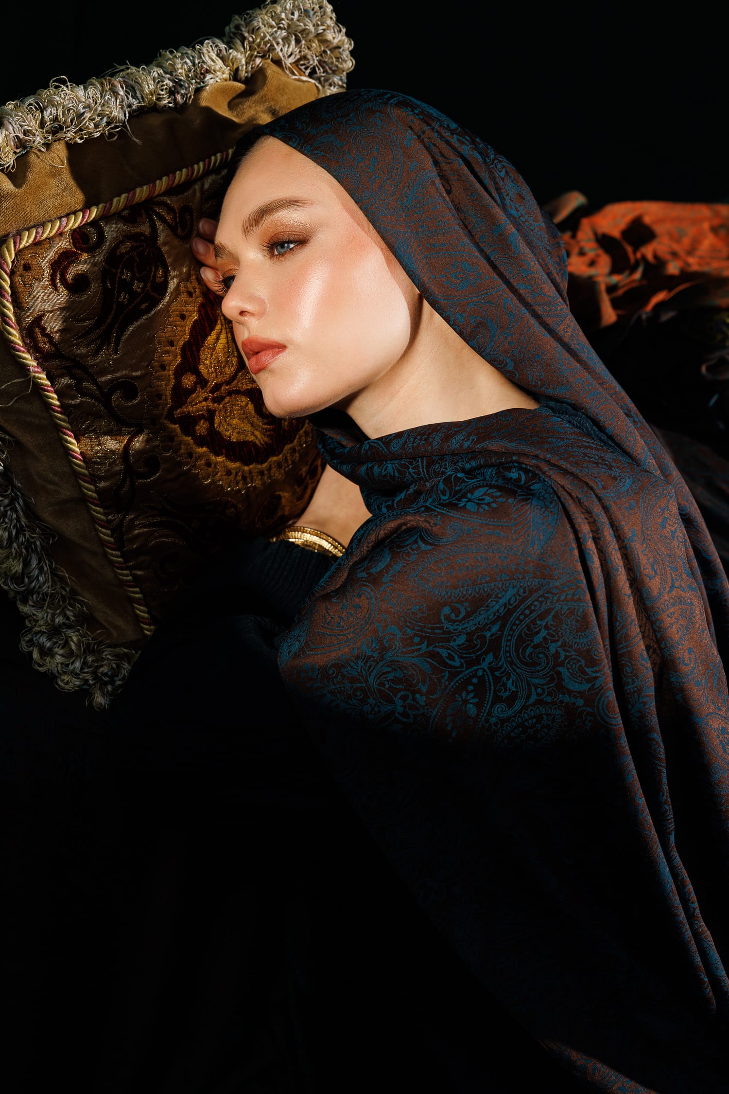 Velora-Pattern Reversible Shawl - Bitter Brown-Petroleum Blue