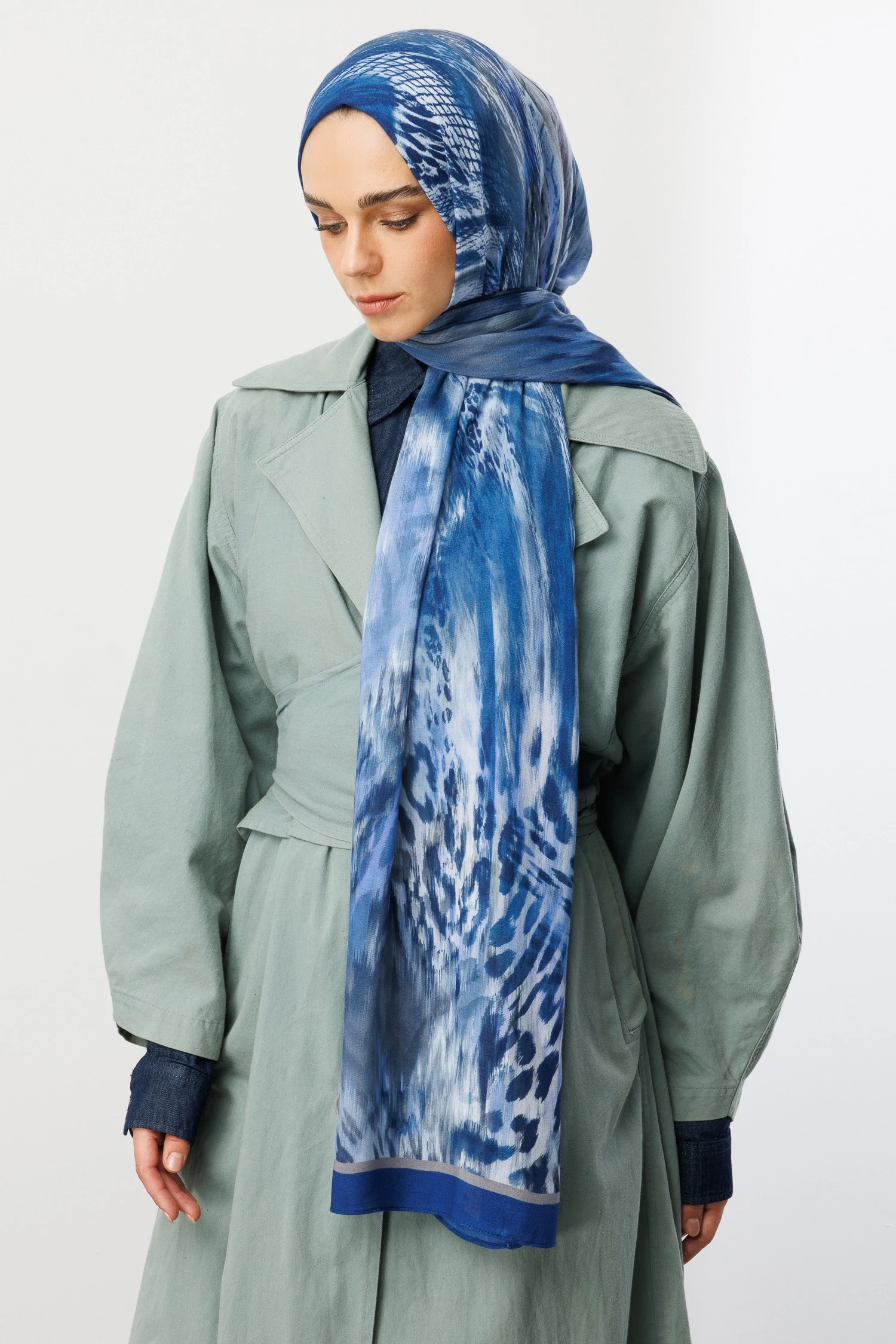 Wholesale Leopard Pattern Ramie Shawl - Indigo