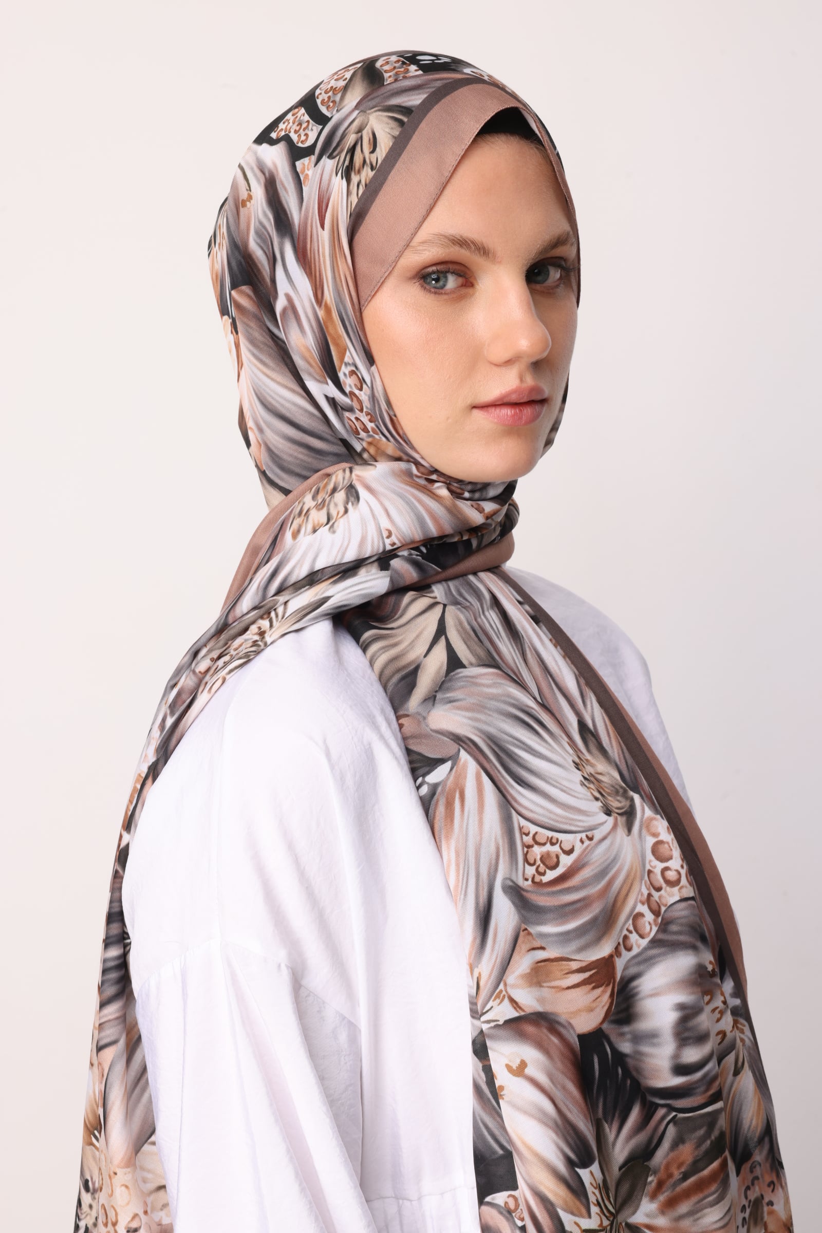 Toptan Larin Desen Pamuk Şal - Kahverengi