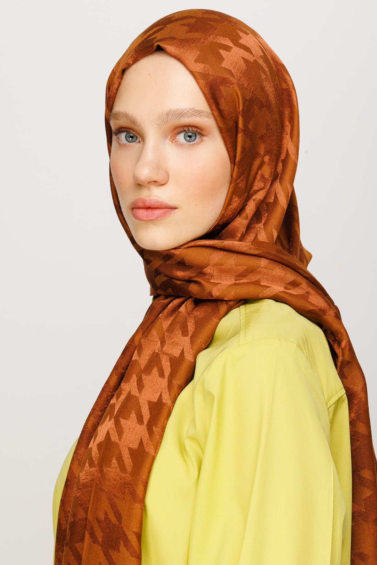 Toptan Kazayağı Desen Parlak Jakar Şal - Bakır