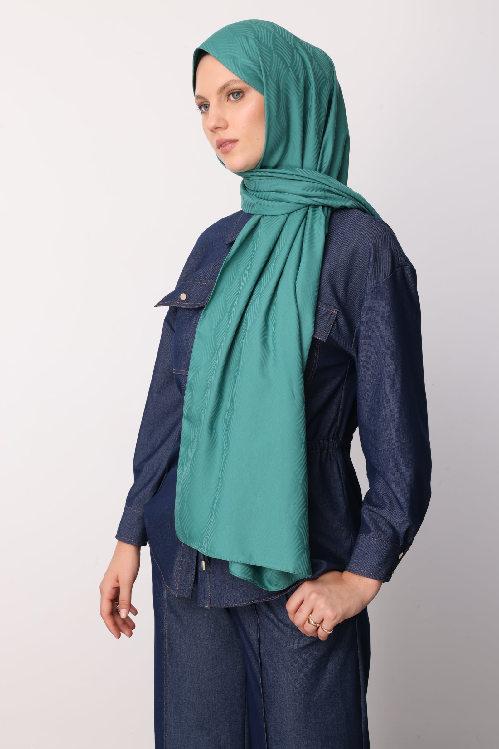 Aura Pattern Silk Jacquard Shawl - Mint Green