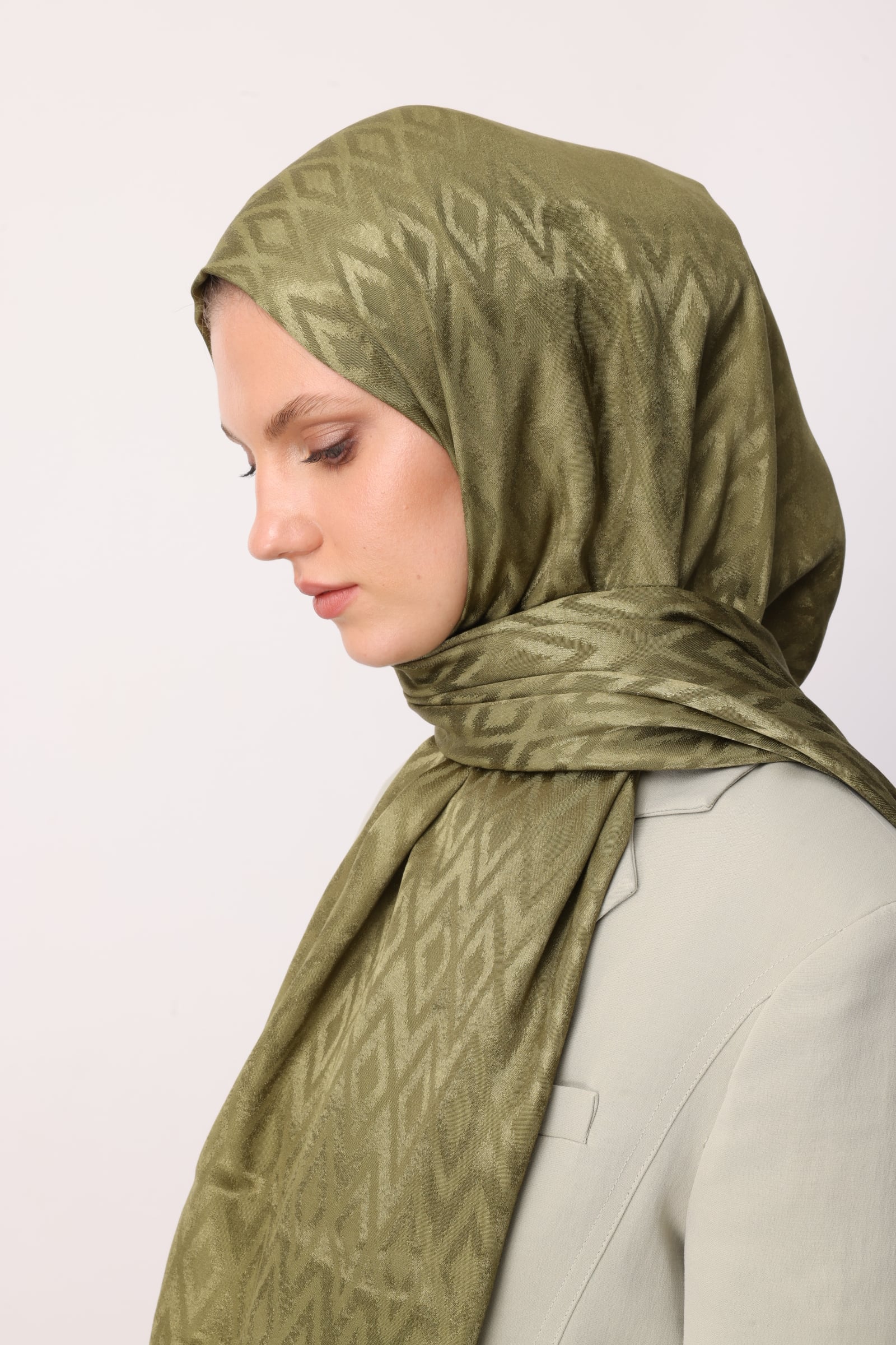 Toptan Karo Desen Parlak Jakar Şal - Soft Yeşil