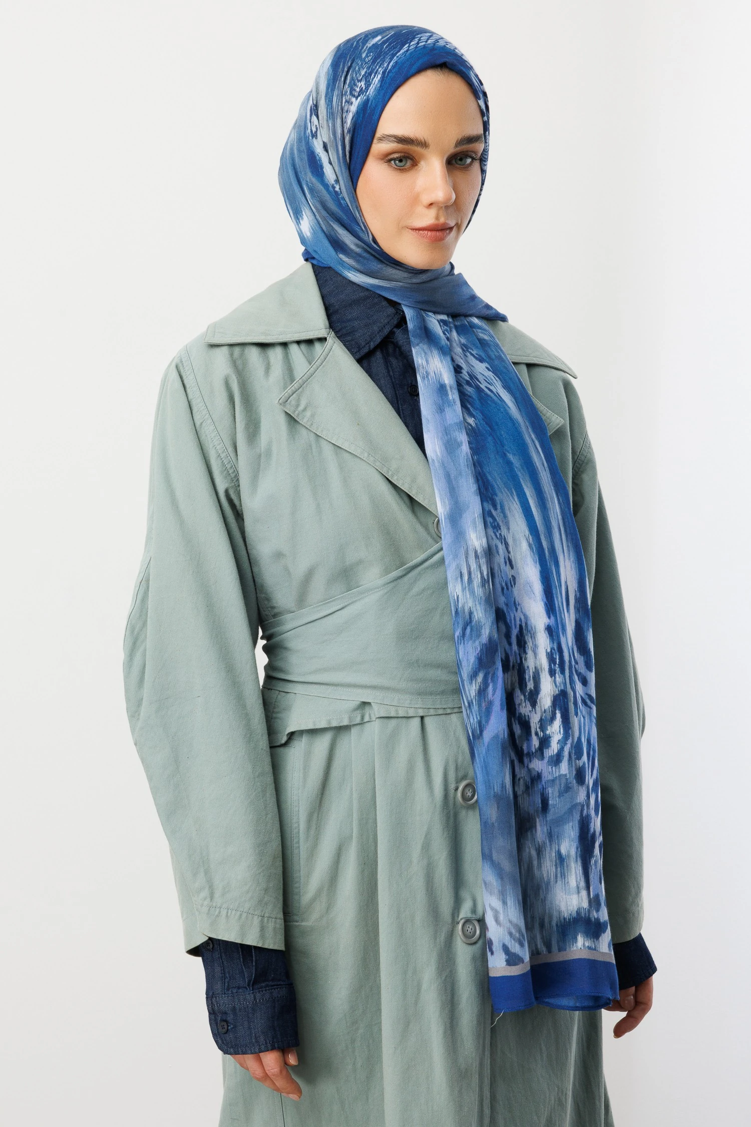 Wholesale Leopard Pattern Ramie Shawl - Indigo