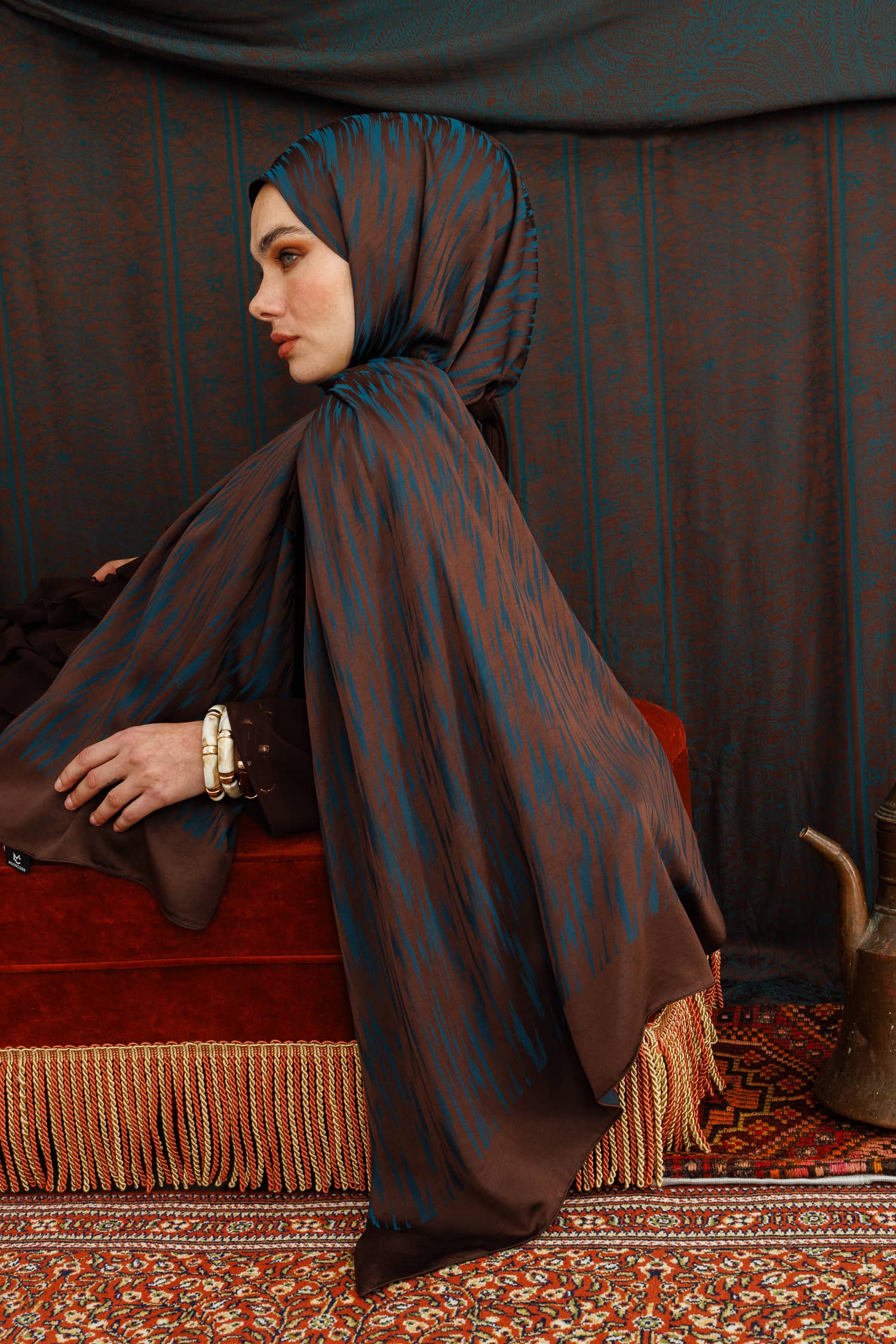 Selis-Pattern Reversible Shawl - Bitter Brown-Petroleum Blue