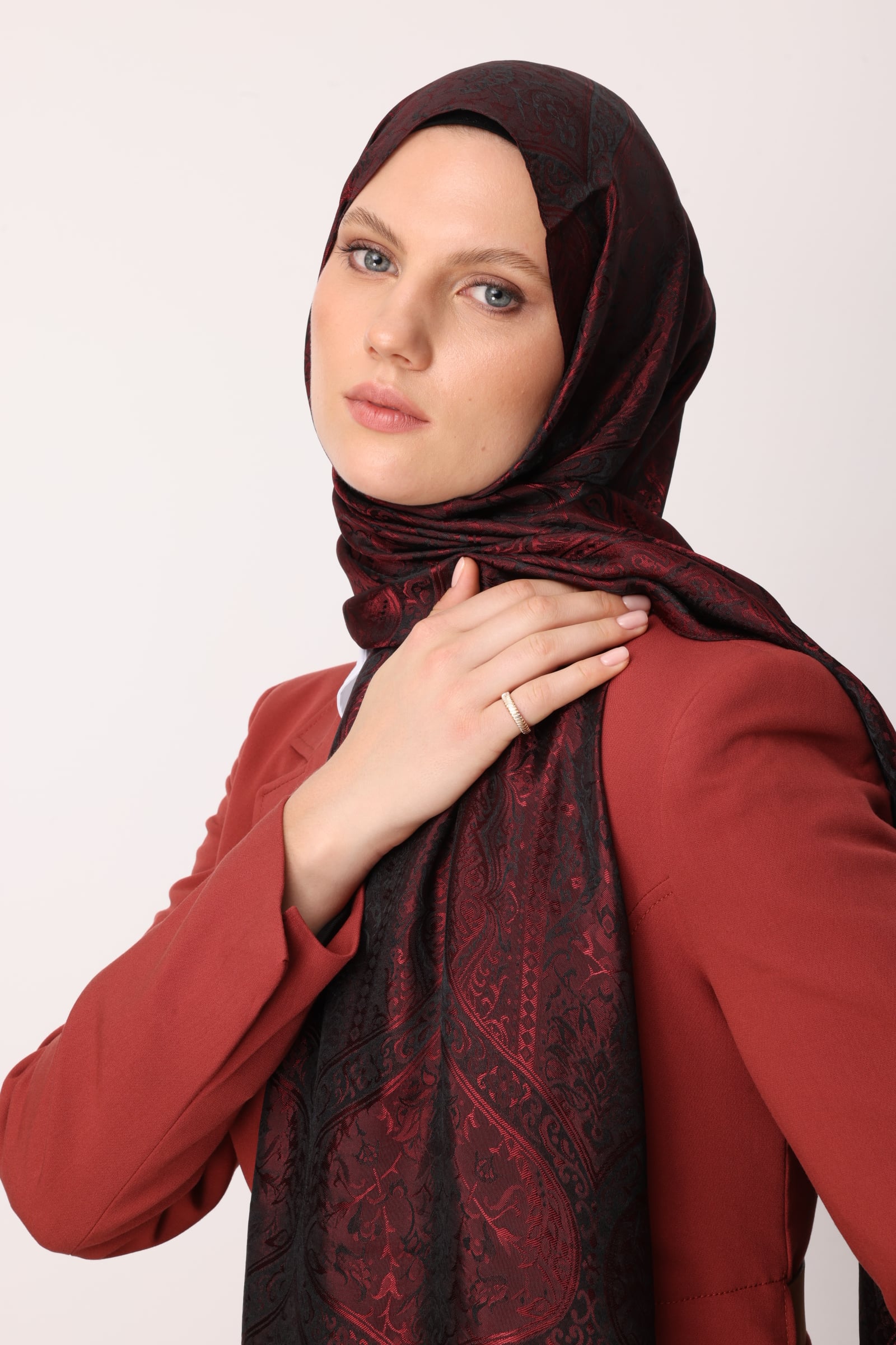 Toptan Soler Desen Shine Line Şal - Siyah-Bordo