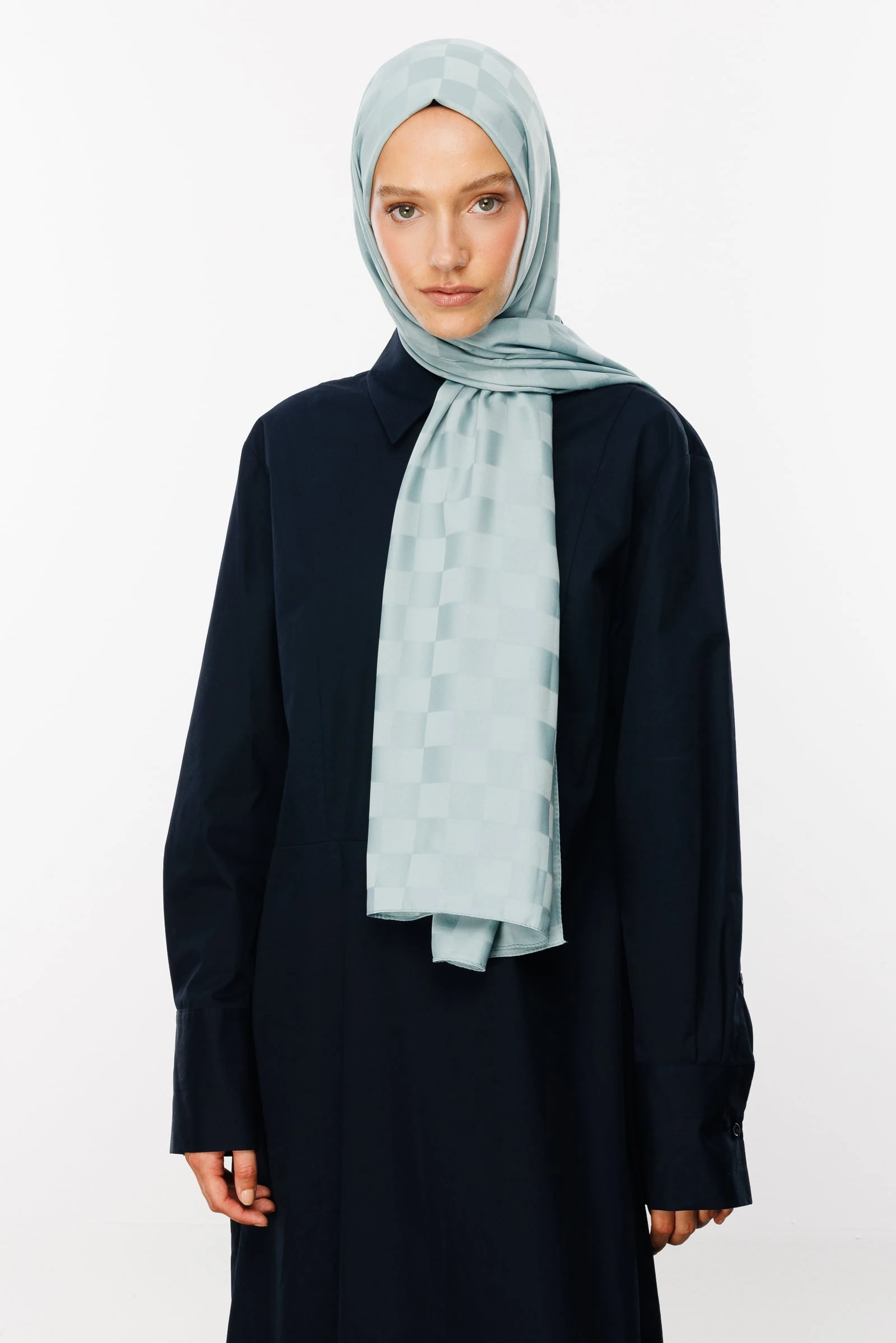 Checkers Pattern Silk Jacquard Shawl - Cagla