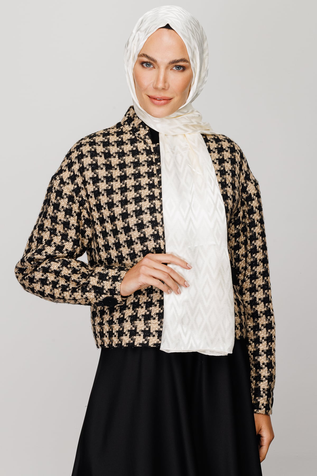 Toptan Karo Desen Parlak Jakar Şal