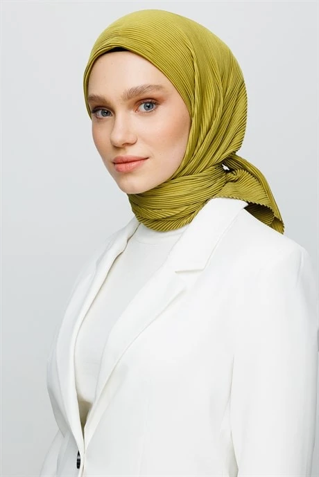 Pleated Scarf - Olive