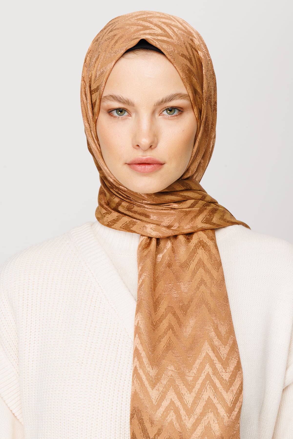 Zigzag Pattern Shiny Jacquard Shawl - Biscuit