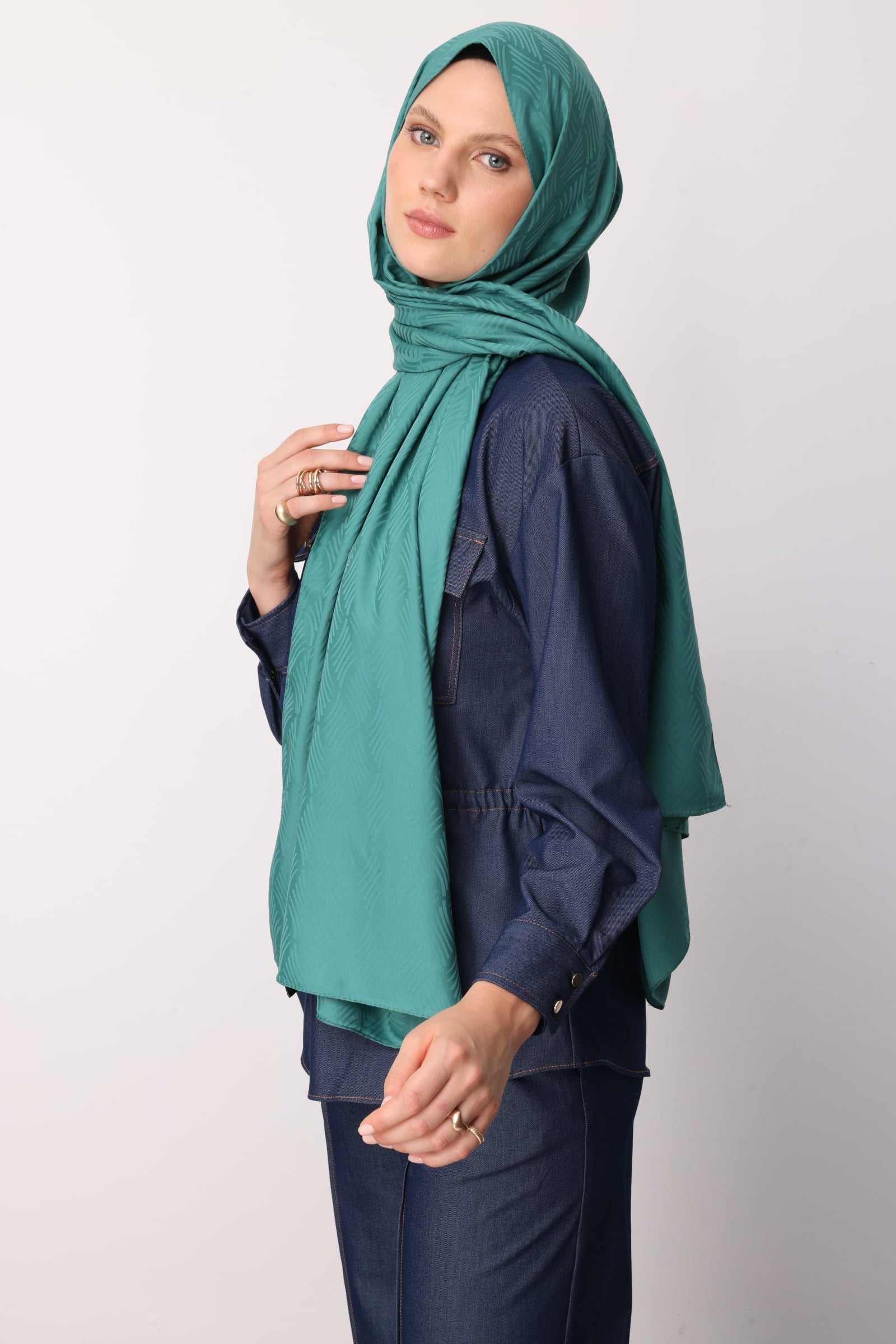 Aura Pattern Silk Jacquard Shawl - Mint Green