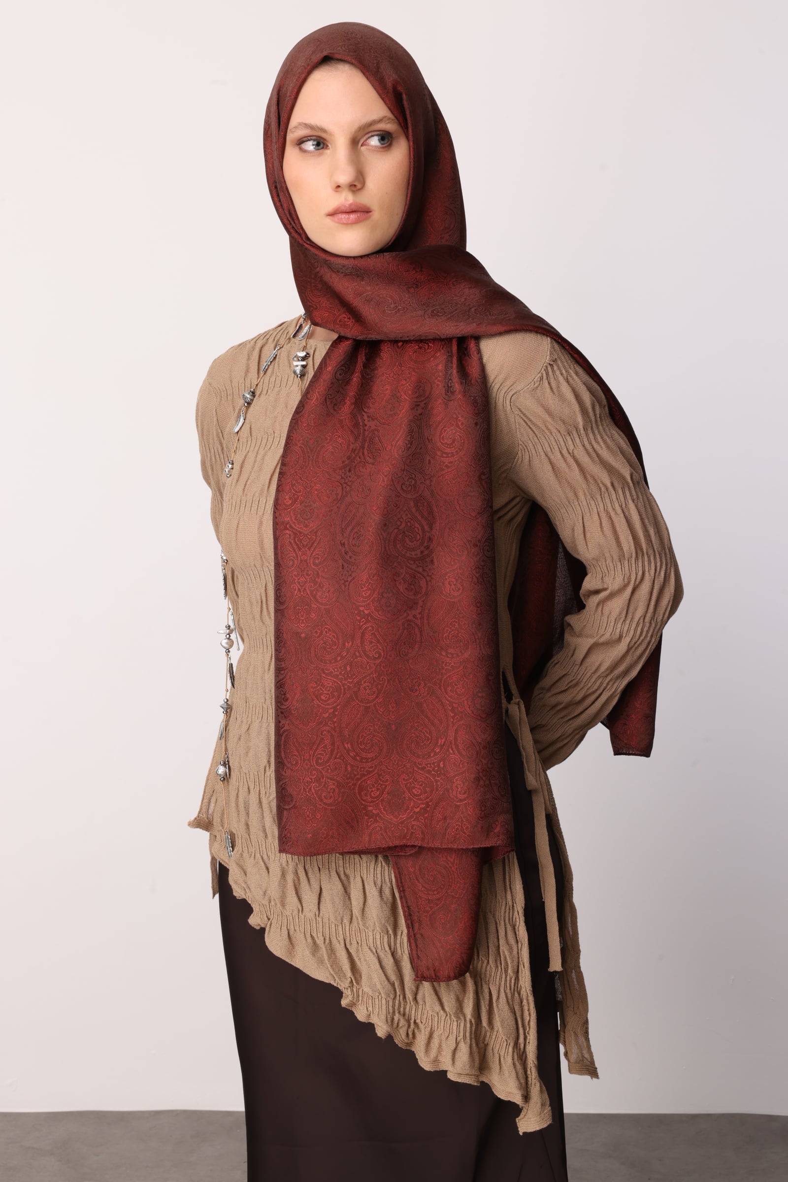 Moren Pattern Shine Line Shawl - Bitter Coffee-Coffee