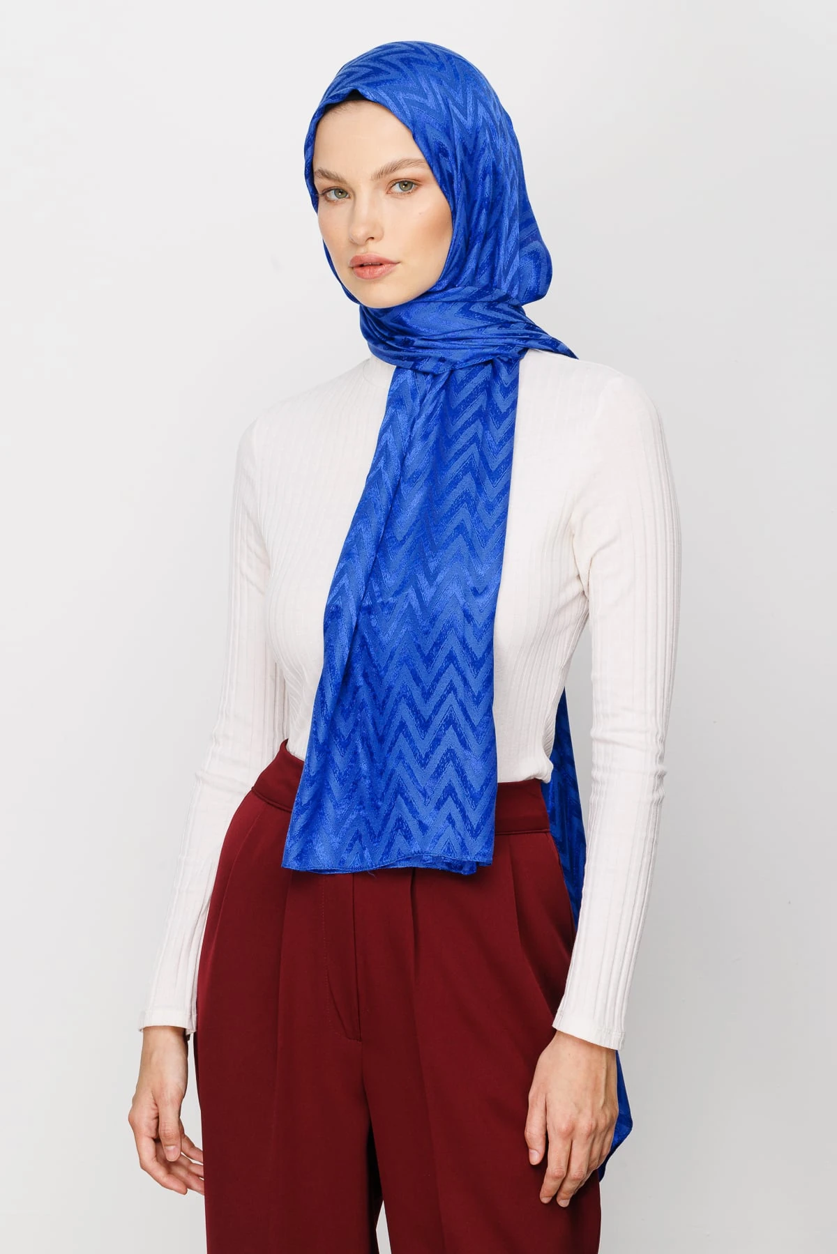 Zigzag Pattern Shiny Jacquard Shawl - Saxe Blue