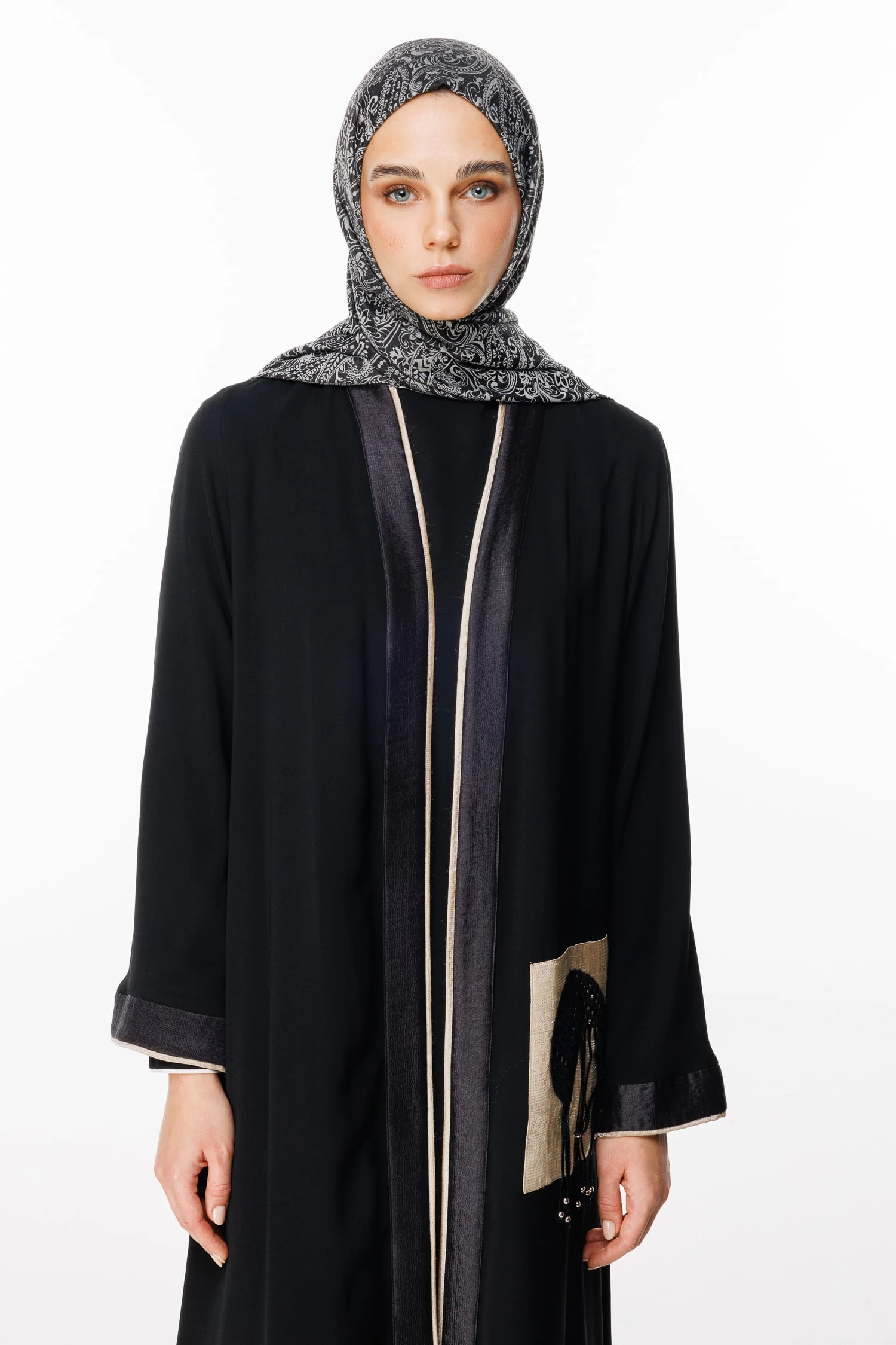Velora-Pattern Reversible Shawl - Black-Black