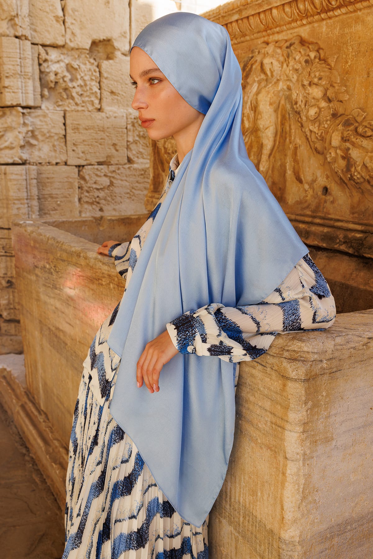 Diamond Aura Shawl - Baby Blue