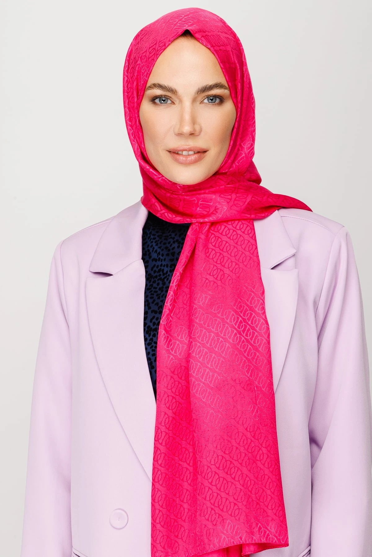 Wholesale Forever Pattern Shiny Jacquard Shawl - Fuchsia