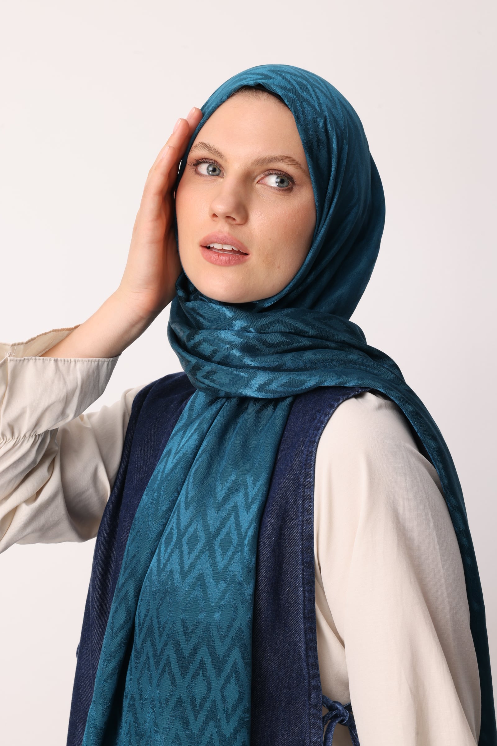 Toptan Karo Desen Parlak Jakar Şal - Petrol Mavisi