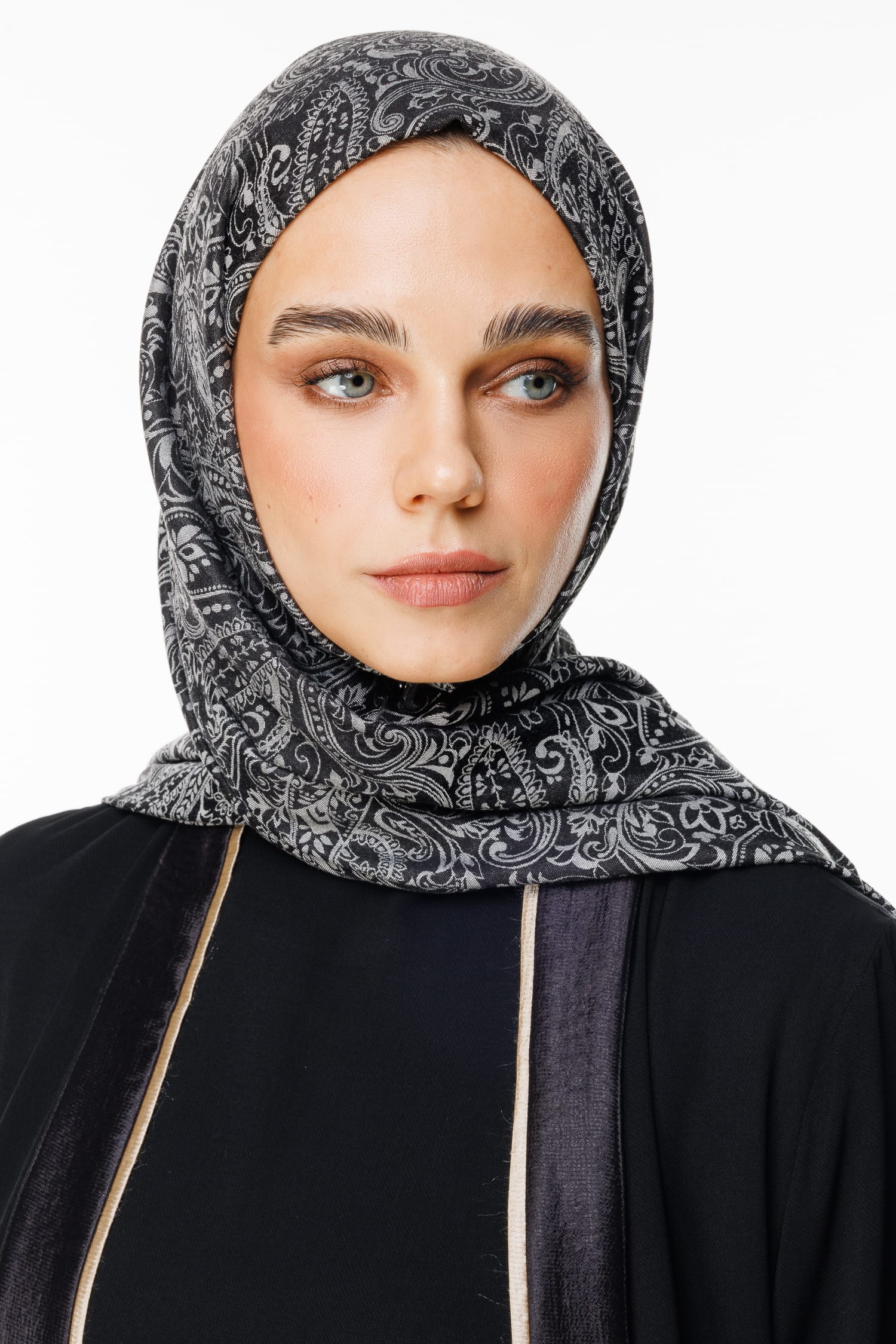 Velora-Pattern Reversible Shawl - Black-Black