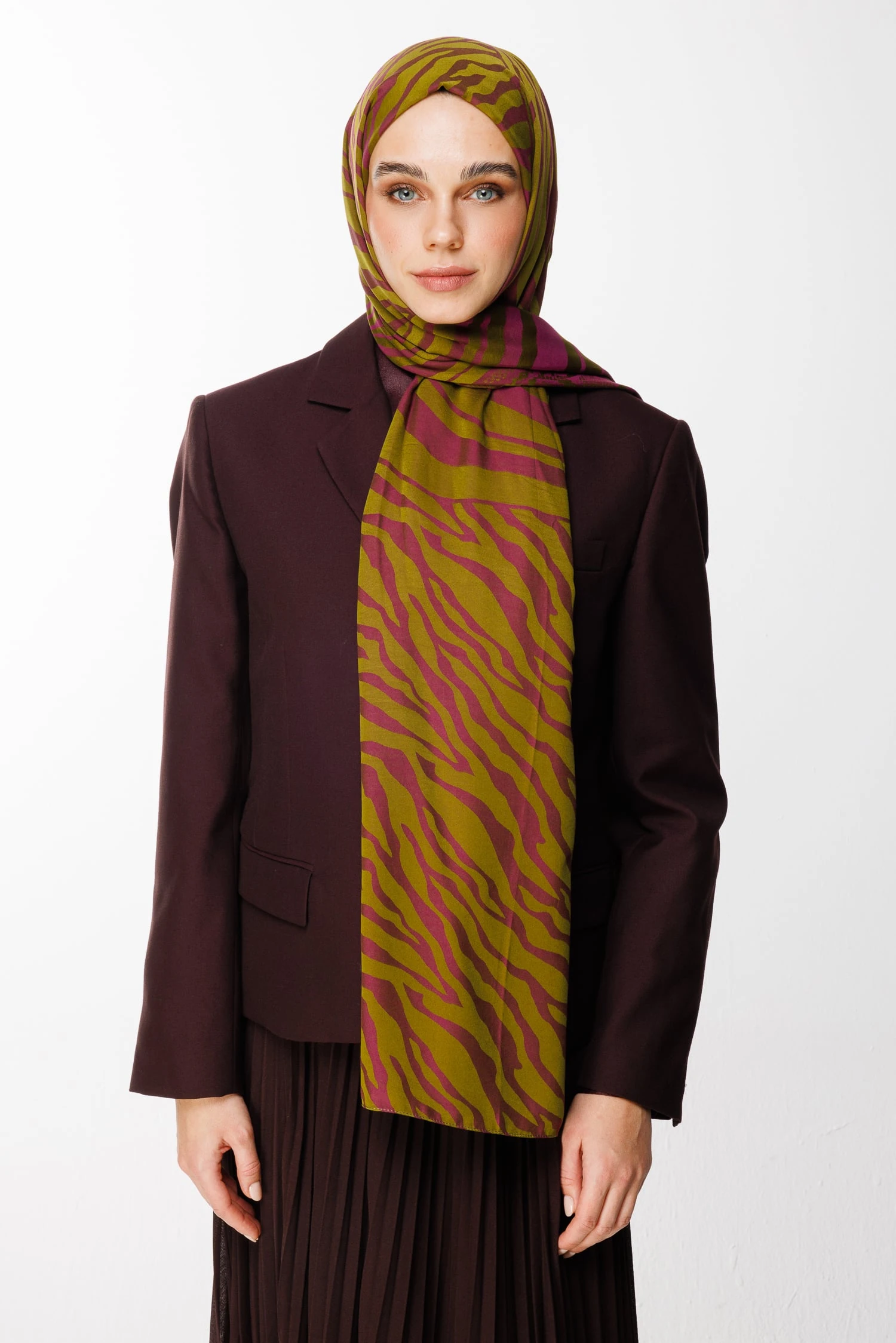 Riad-Pattern Reversible Shawl - Oil Green-Plum
