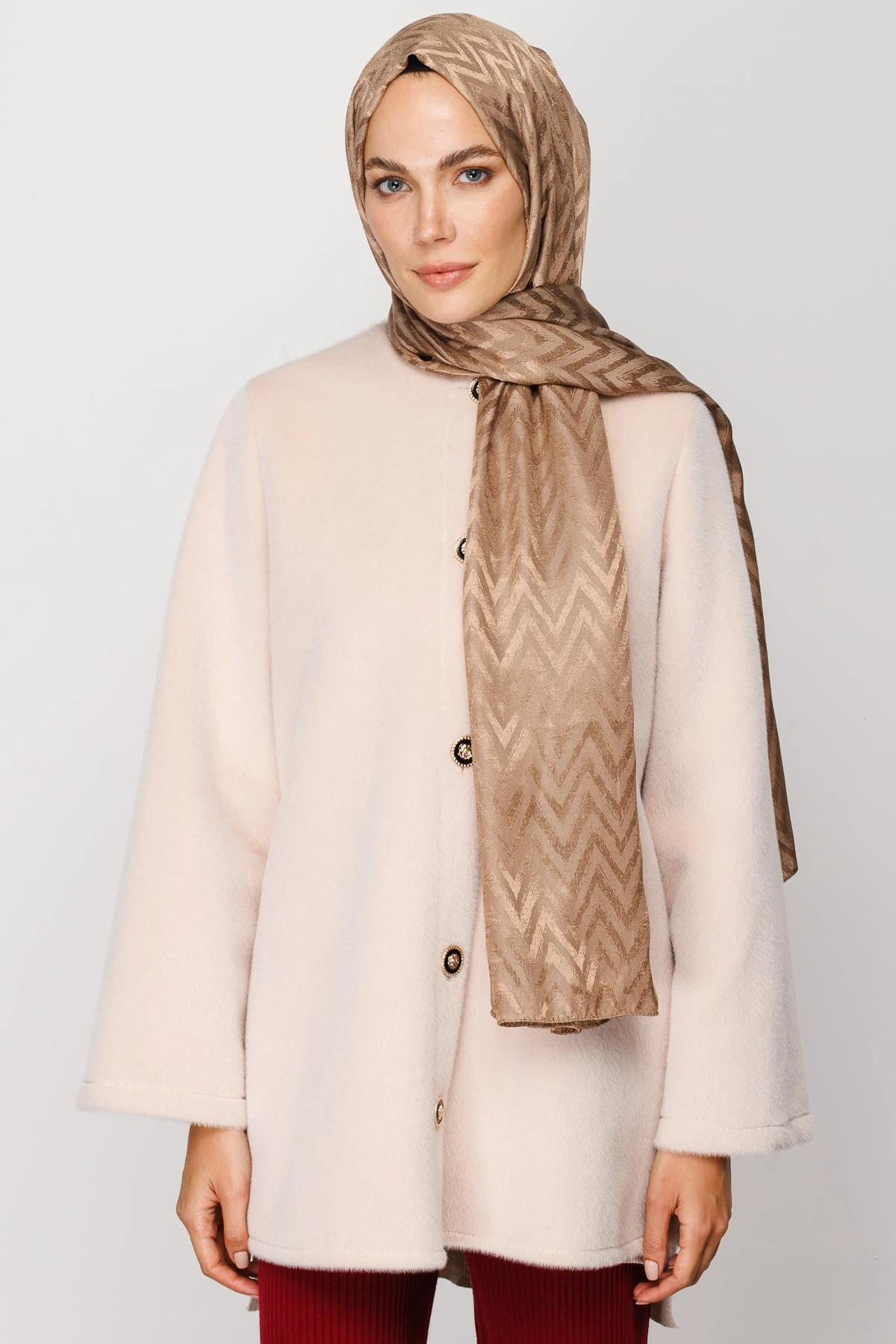 Zigzag Pattern Shiny Jacquard Shawl - Brown