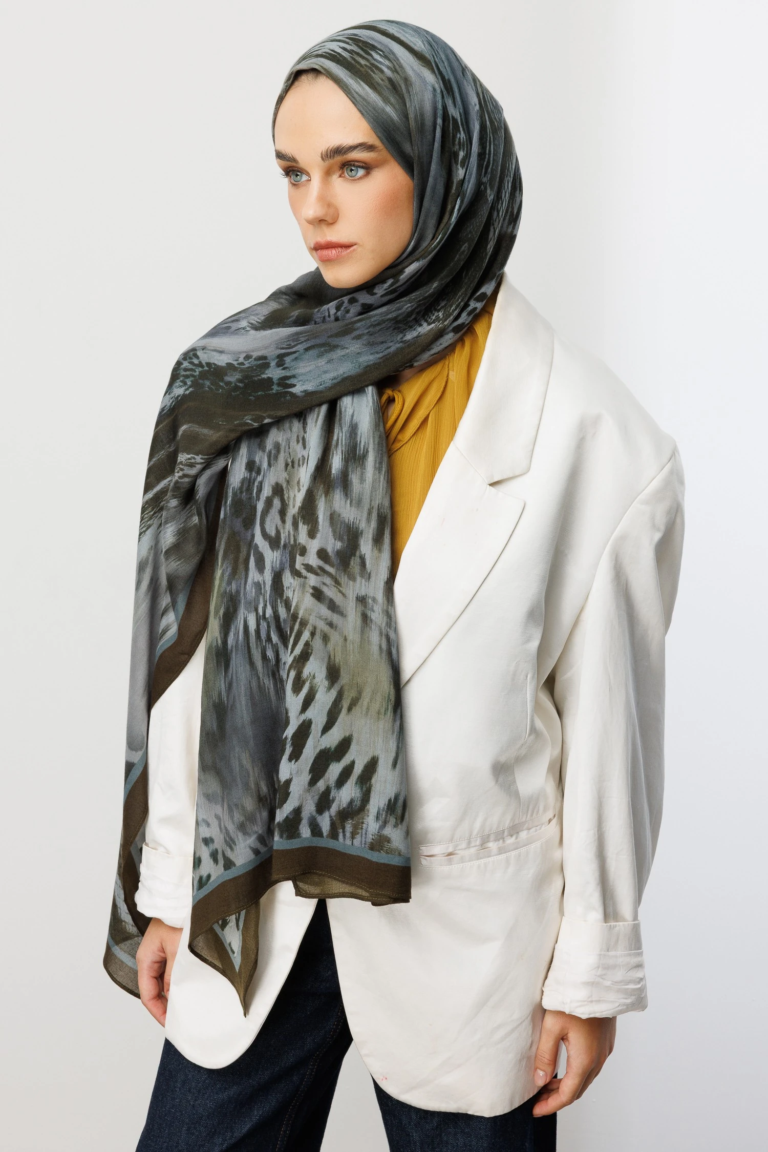 Wholesale Leopard Pattern Ramie Shawl - Haki