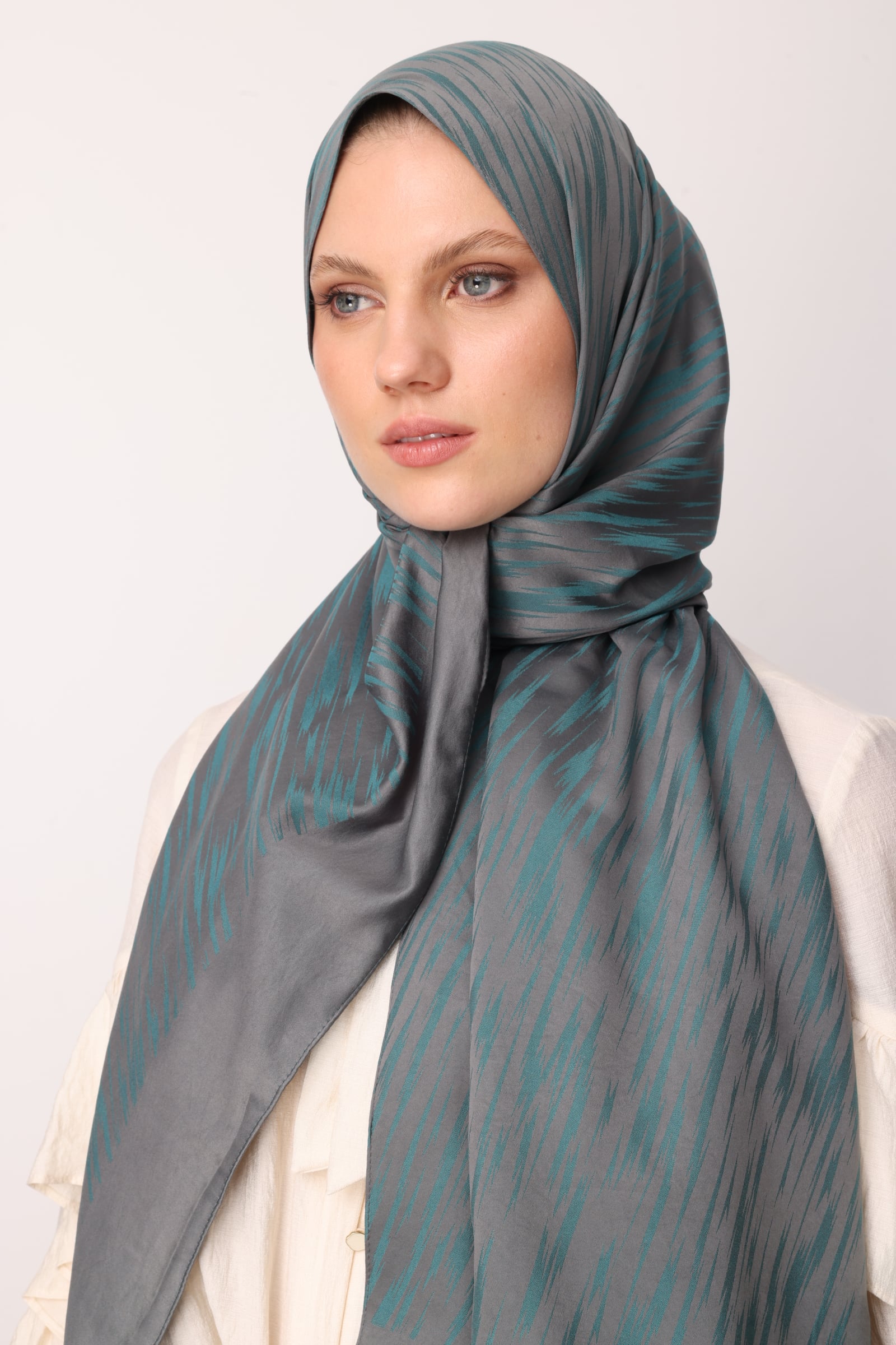 Toptan Selis Desen Çift Taraflı Şal - Koyu Gri-Zümrüt