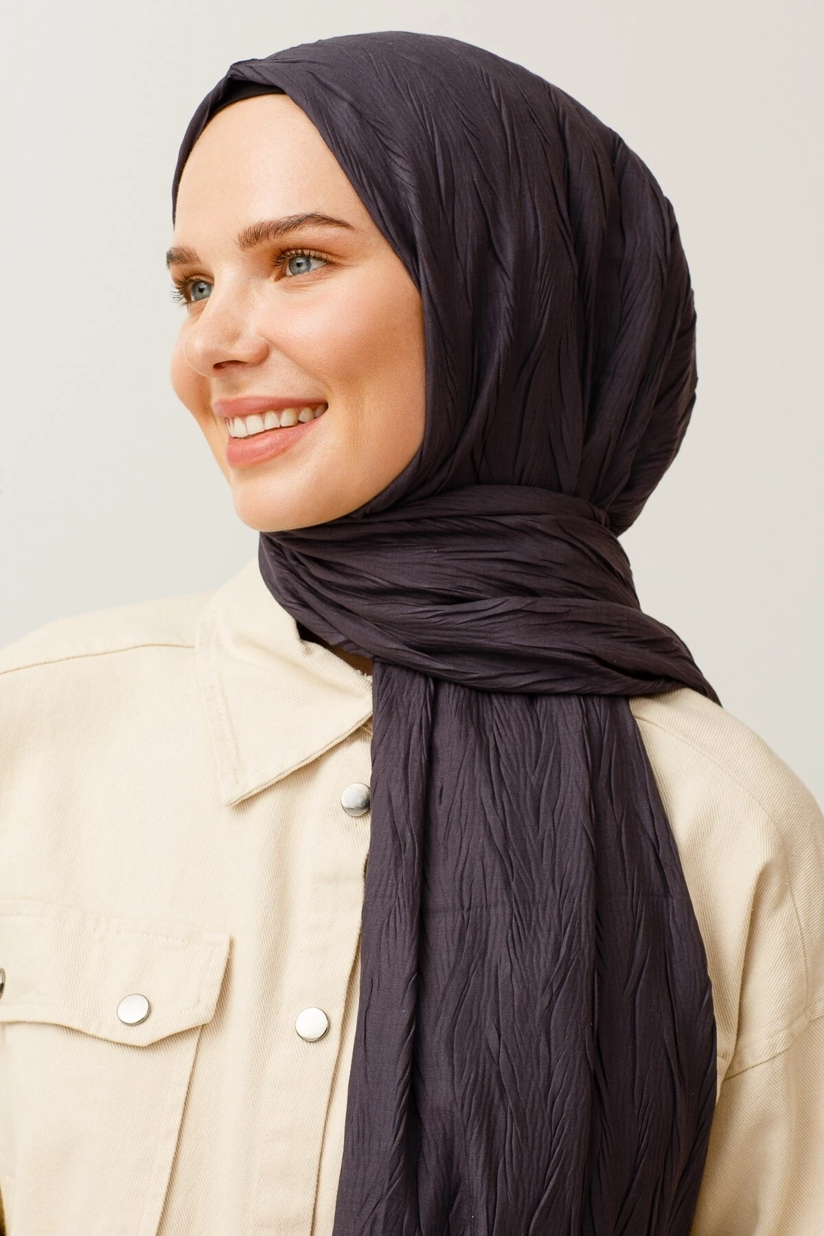 Pleated Bamboo Shawl - Fume