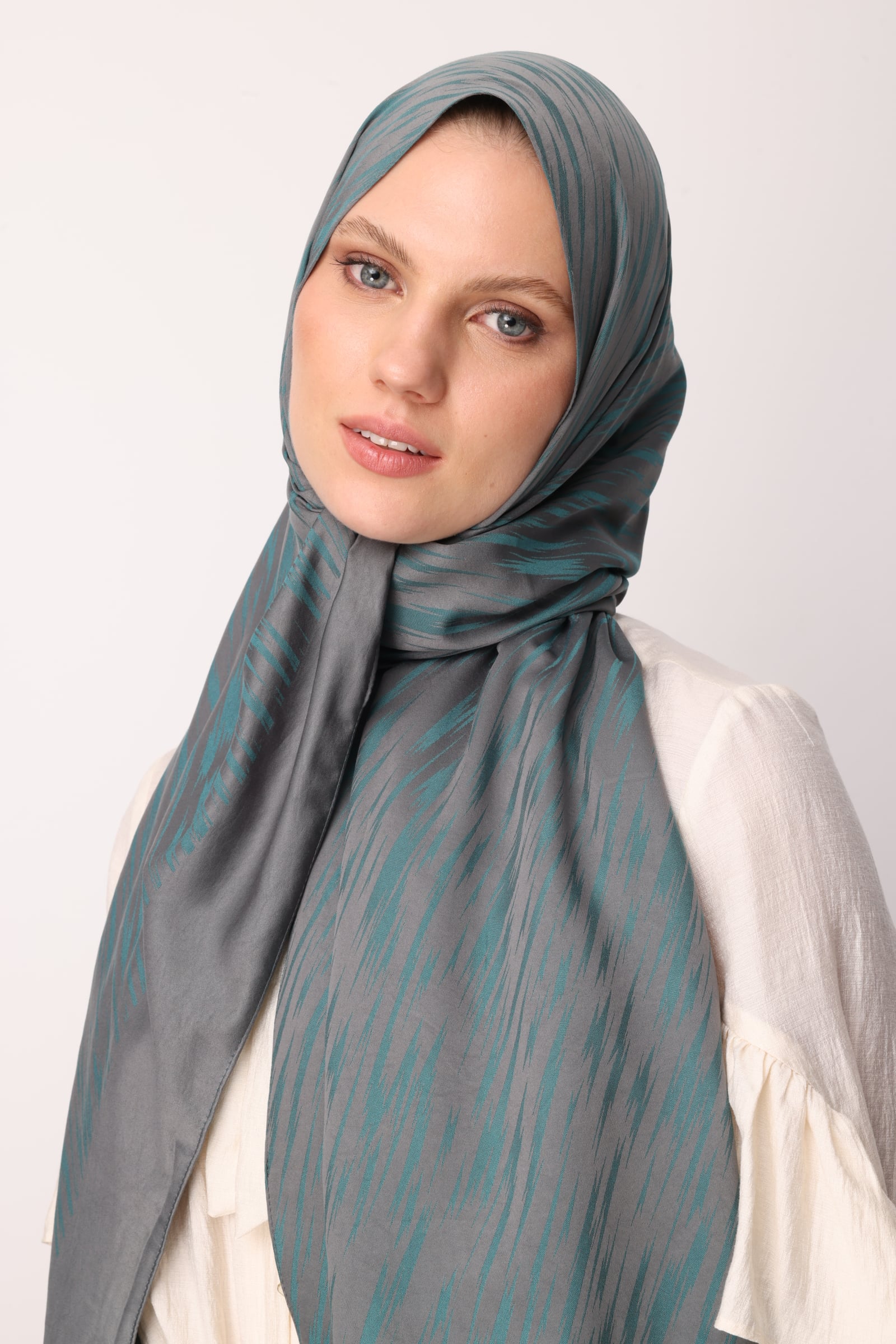 Toptan Selis Desen Çift Taraflı Şal - Koyu Gri-Zümrüt