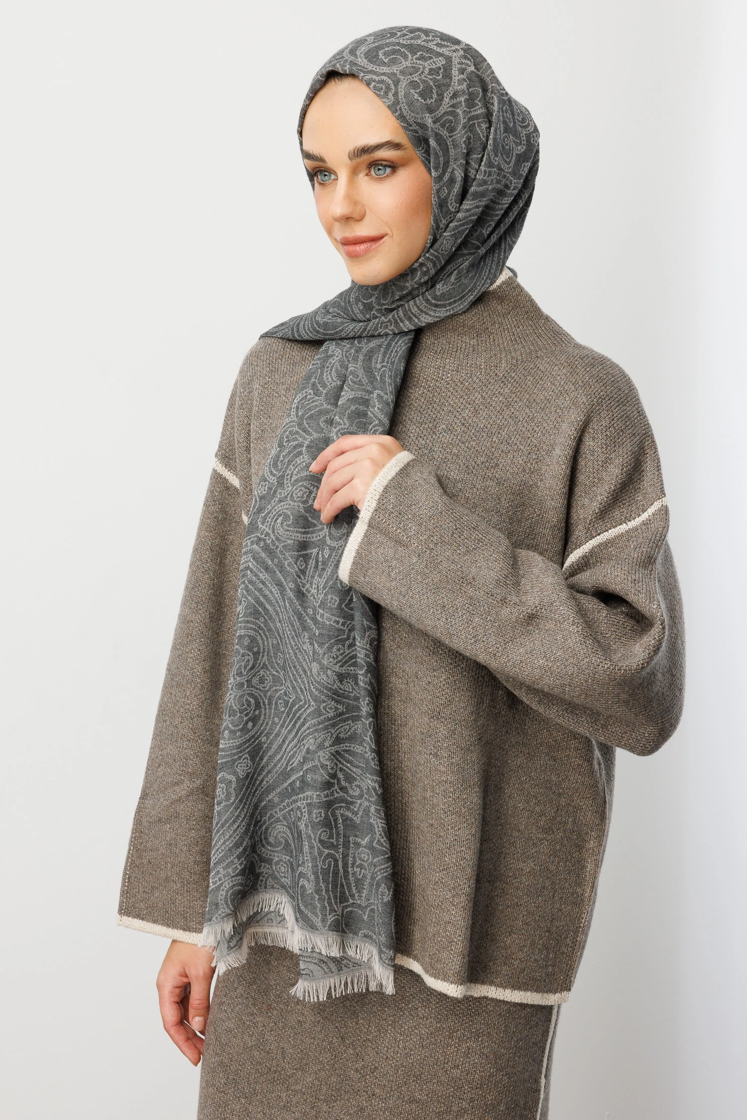 Toptan Rumi Desen Yün Kaşmir Şal - Füme