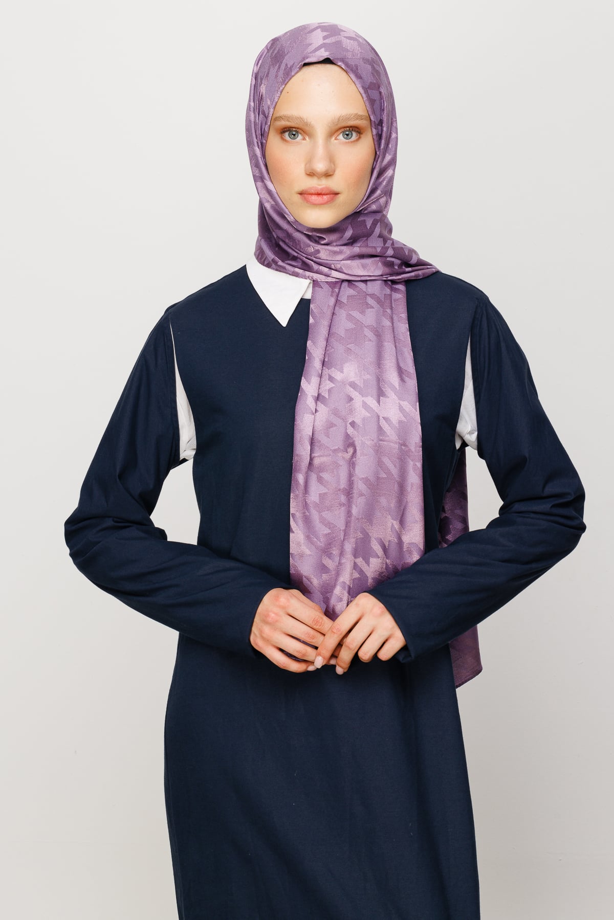 Wholesale Houndstooth Pattern Shiny Jacquard Shawl - Lavender