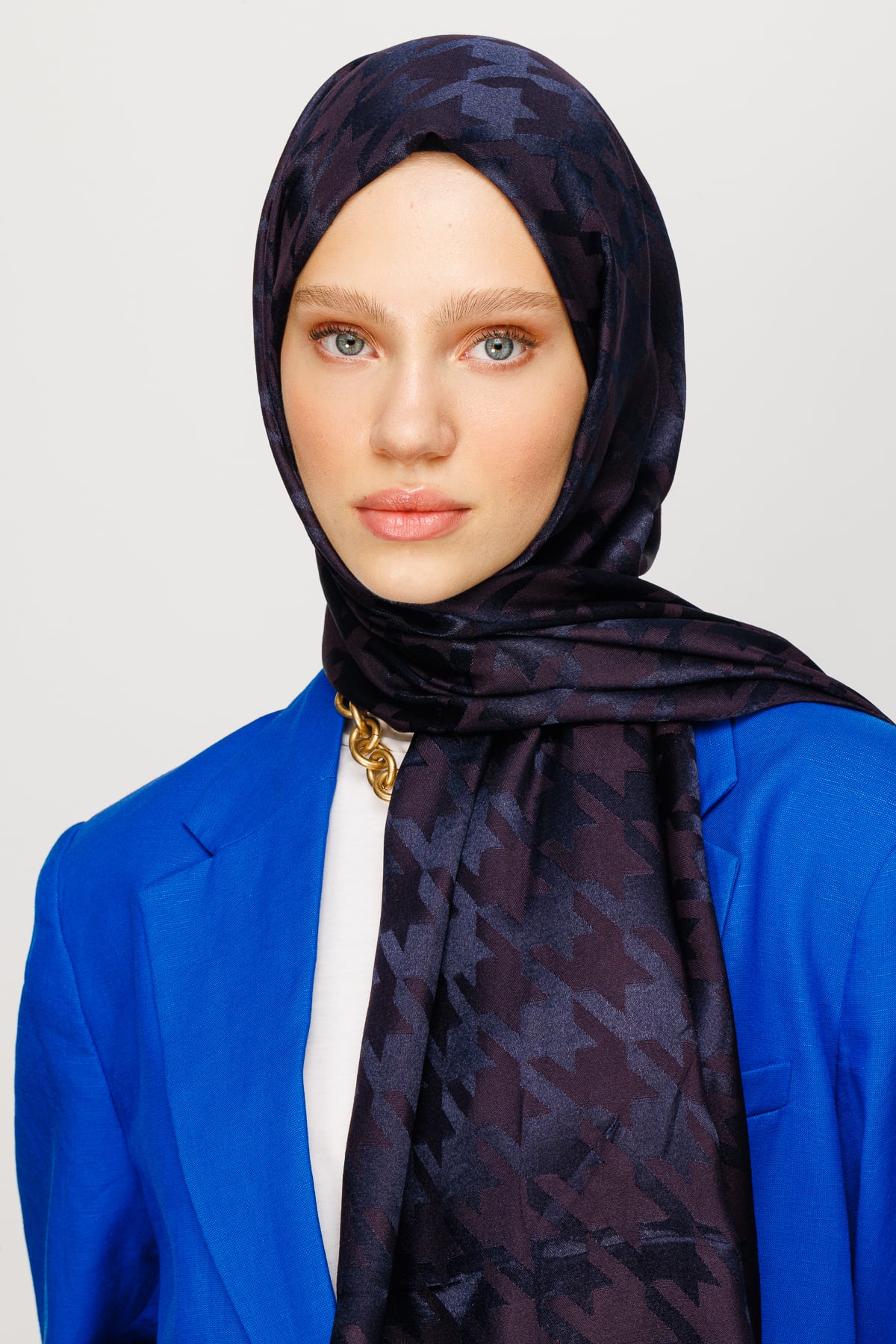 Wholesale Houndstooth Pattern Shiny Jacquard Shawl - Navy Blue