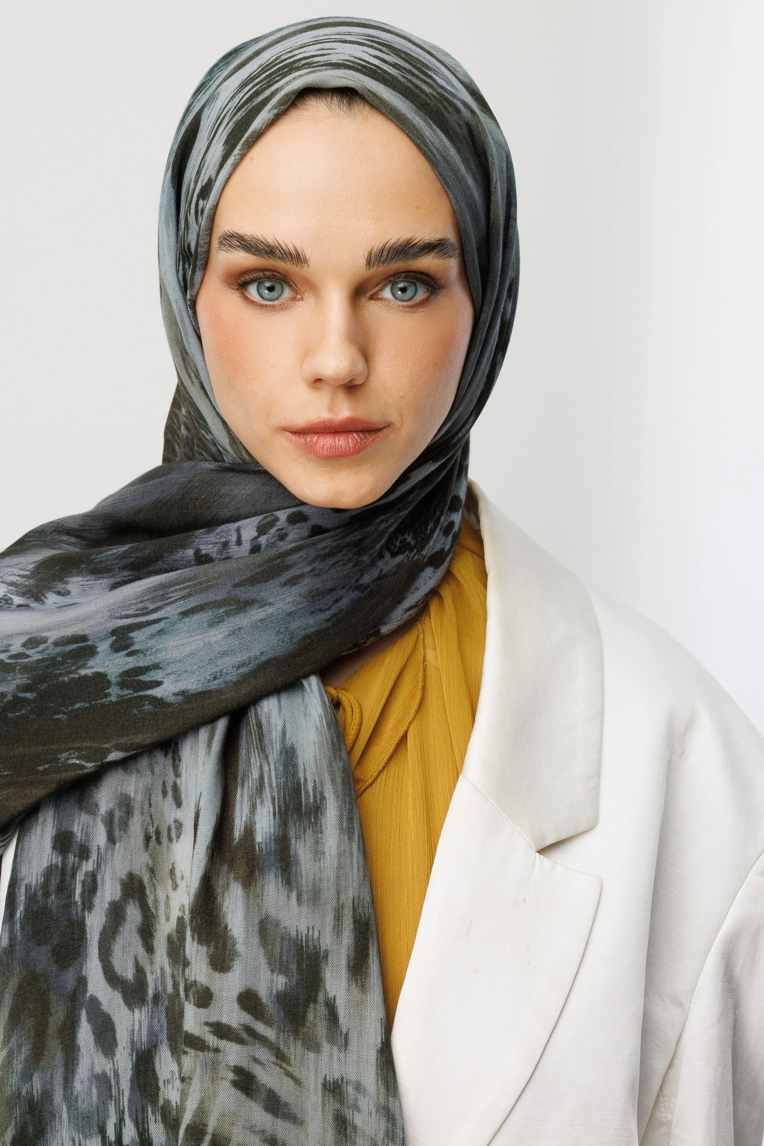 Wholesale Leopard Pattern Ramie Shawl - Haki