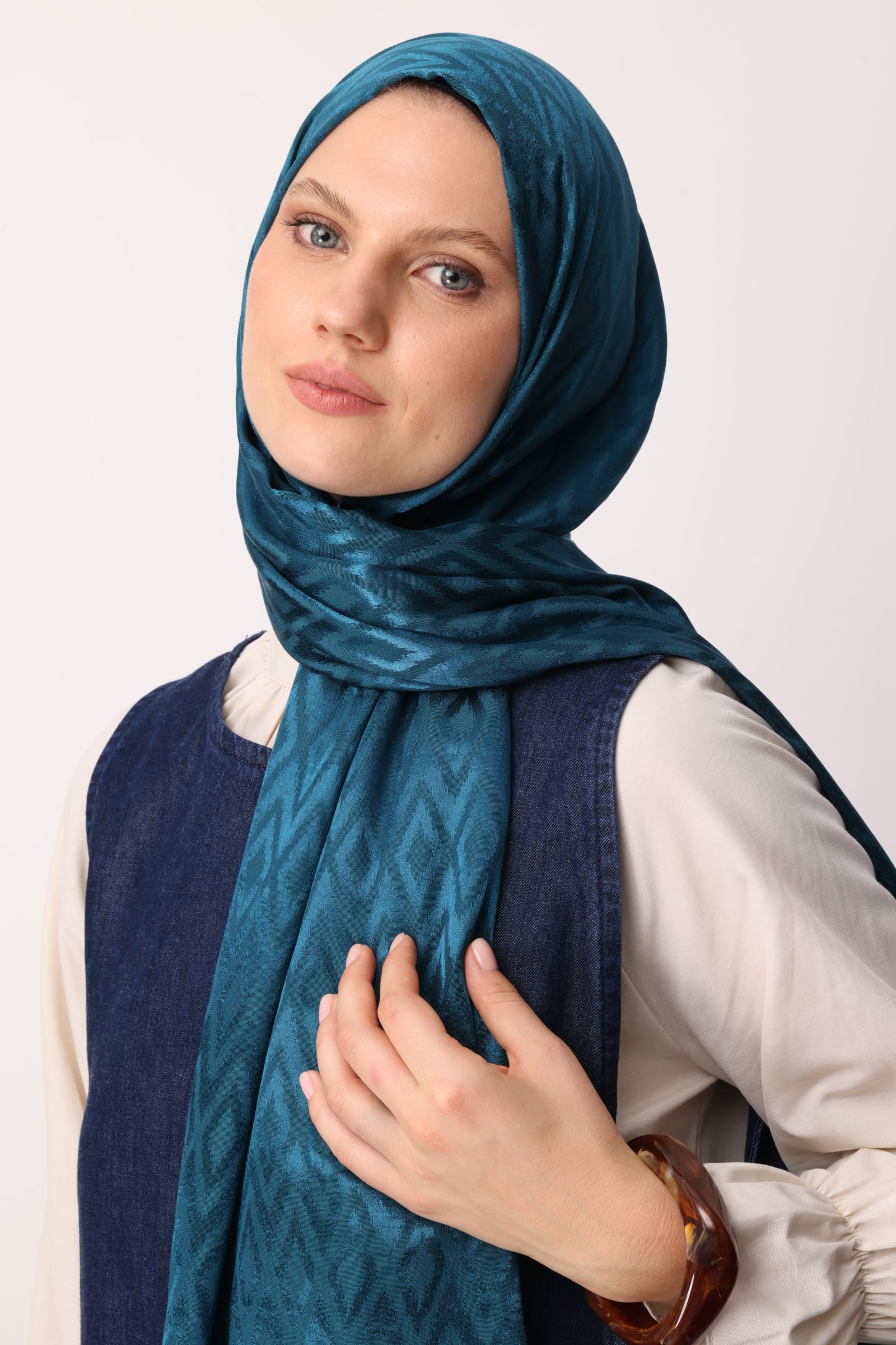 Toptan Karo Desen Parlak Jakar Şal - Petrol Mavisi