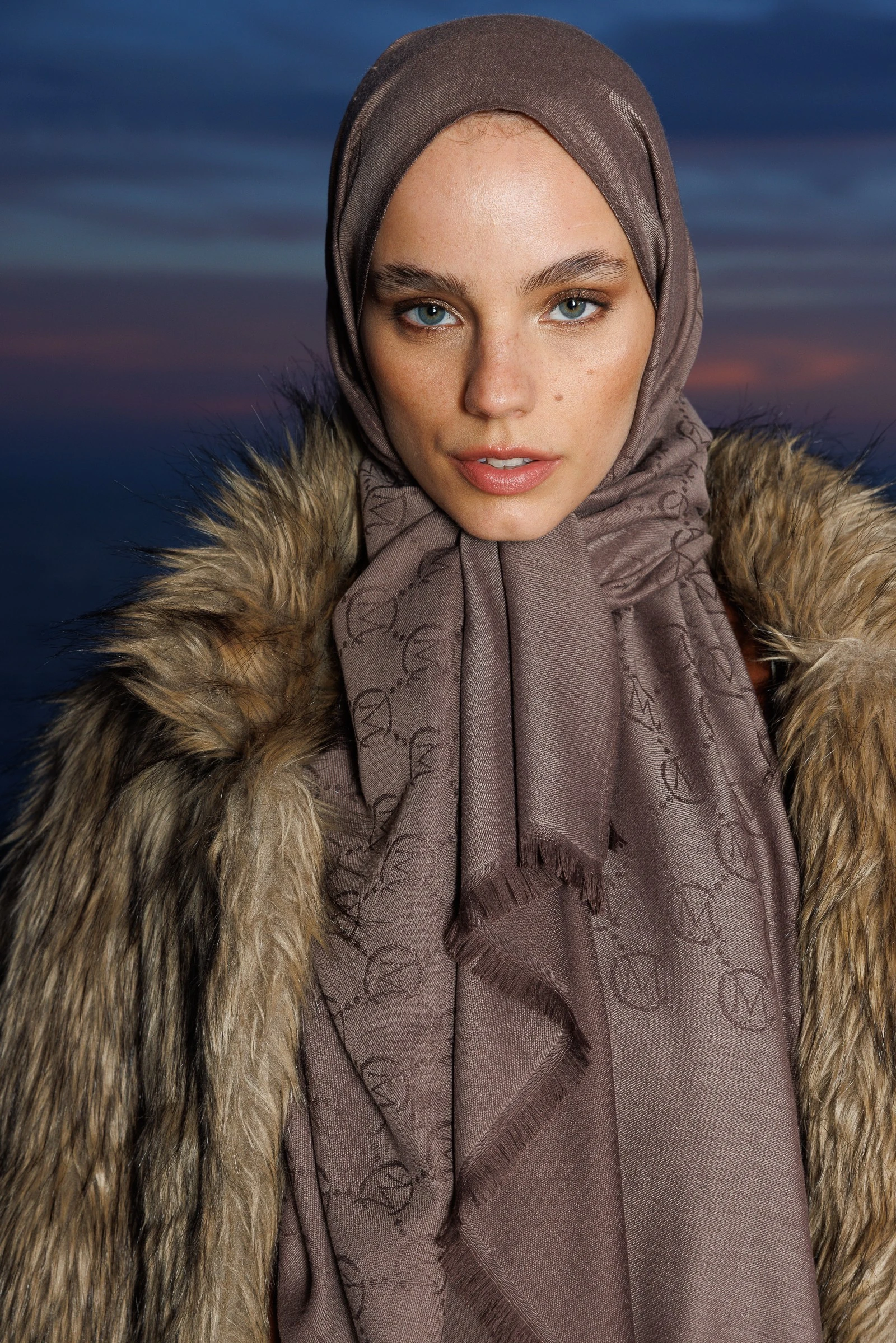 Wholesale Wool Silk Shawls - Mink