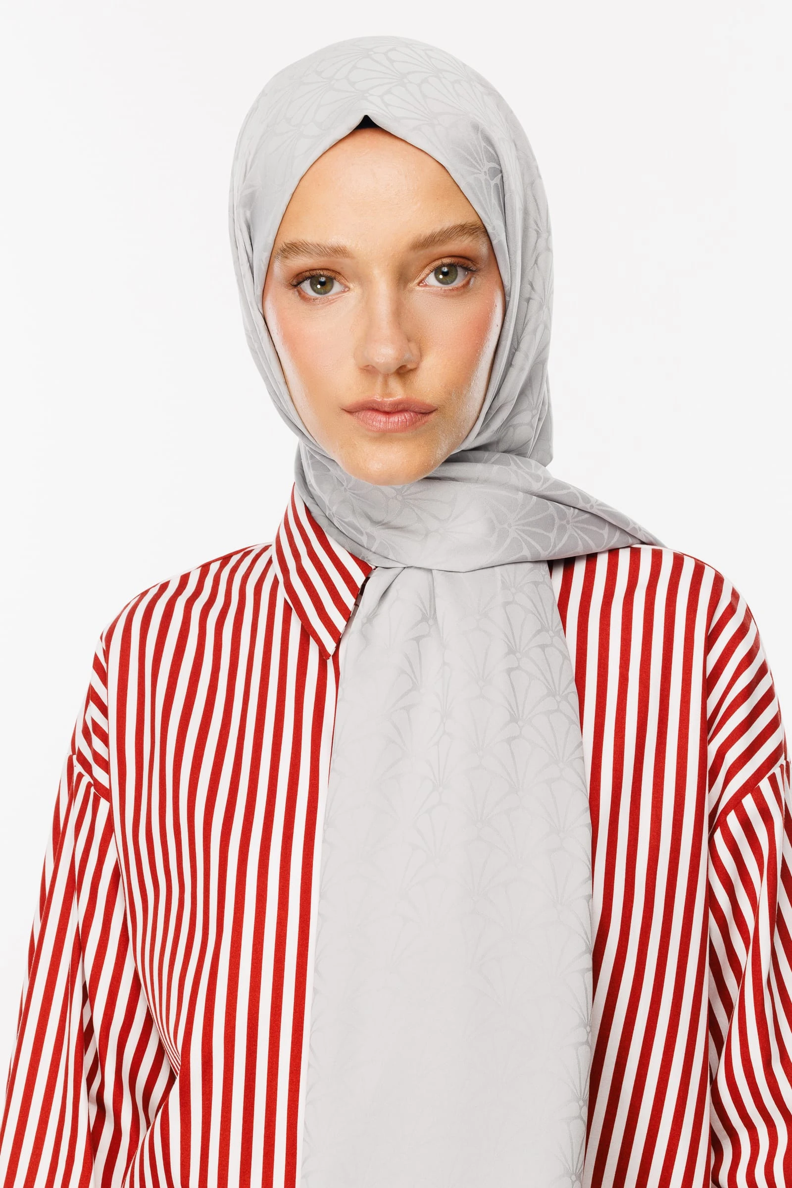 Lotus Pattern Silk Jacquard Shawl - Silver