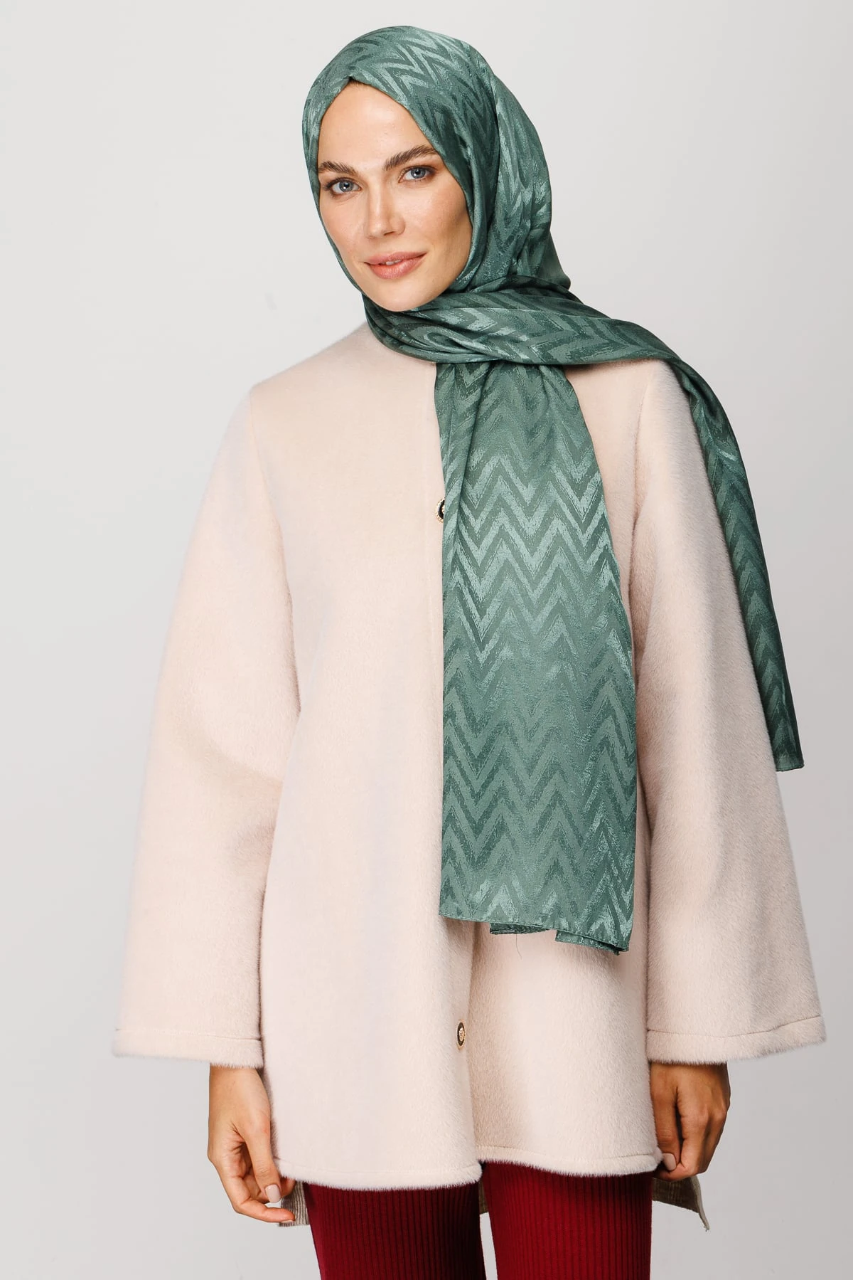 Zigzag Pattern Shiny Jacquard Shawl - Mold Green