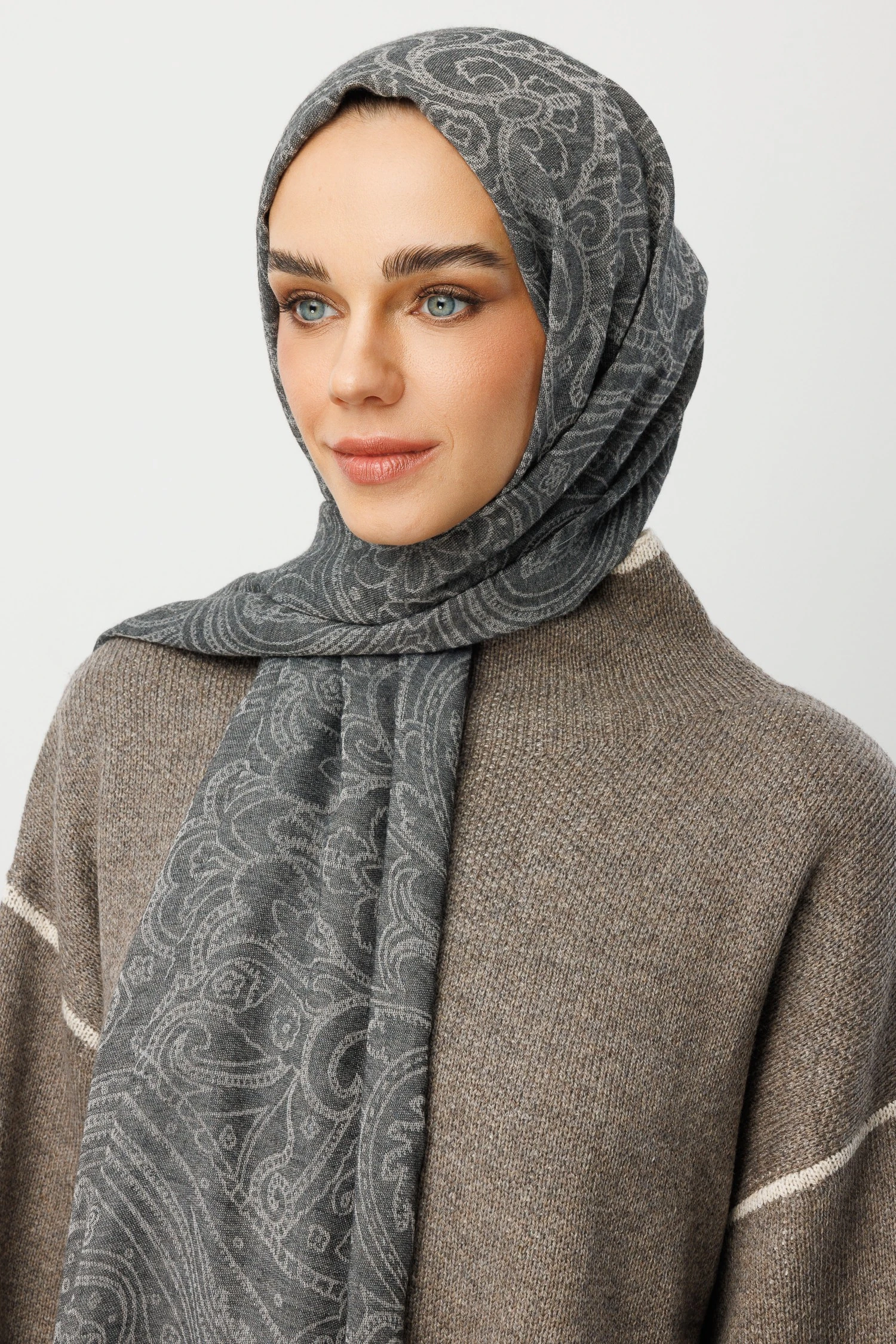 Toptan Rumi Desen Yün Kaşmir Şal - Füme