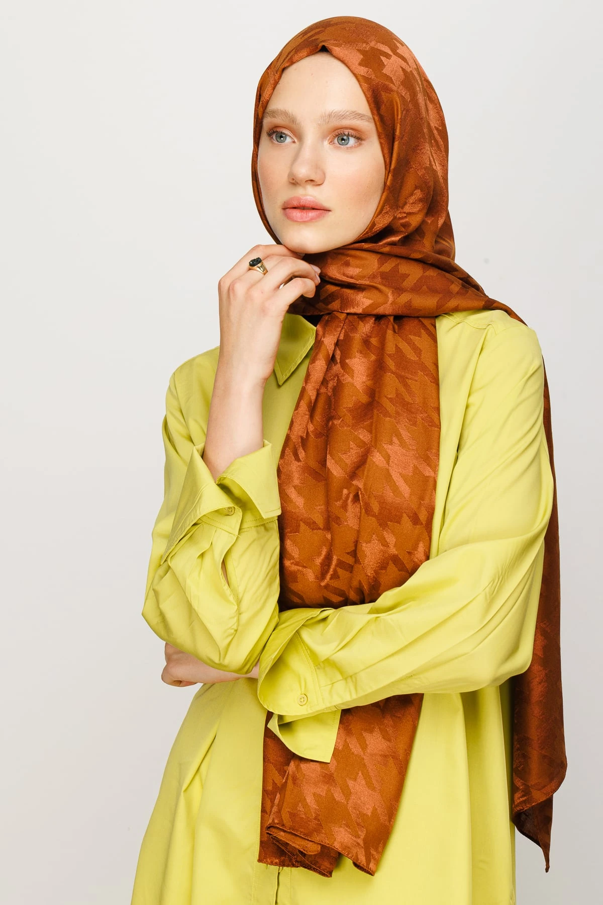 Toptan Kazayağı Desen Parlak Jakar Şal - Bakır