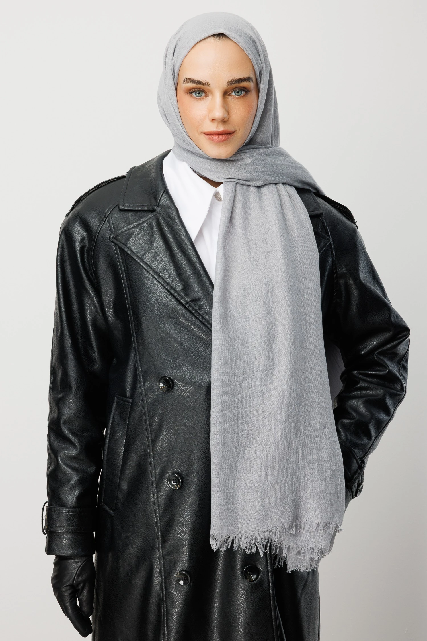 Wholesale Dubai Shawls - Silver