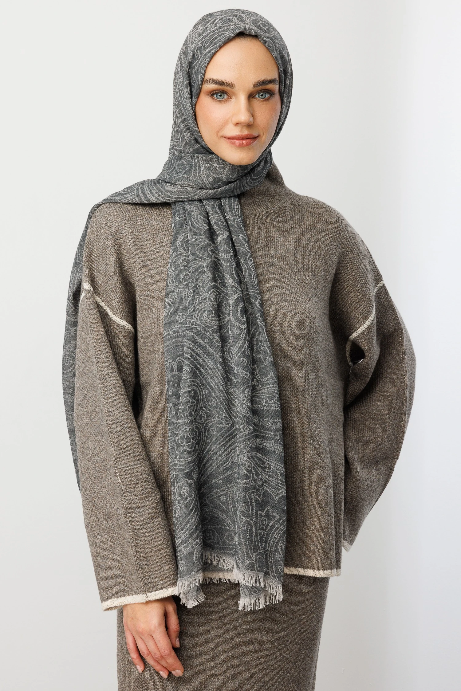 Toptan Rumi Desen Yün Kaşmir Şal - Füme