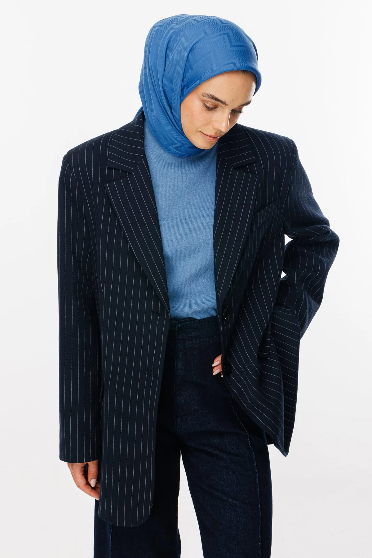 Viora Pattern Silky Jacquard Scarf - Indigo