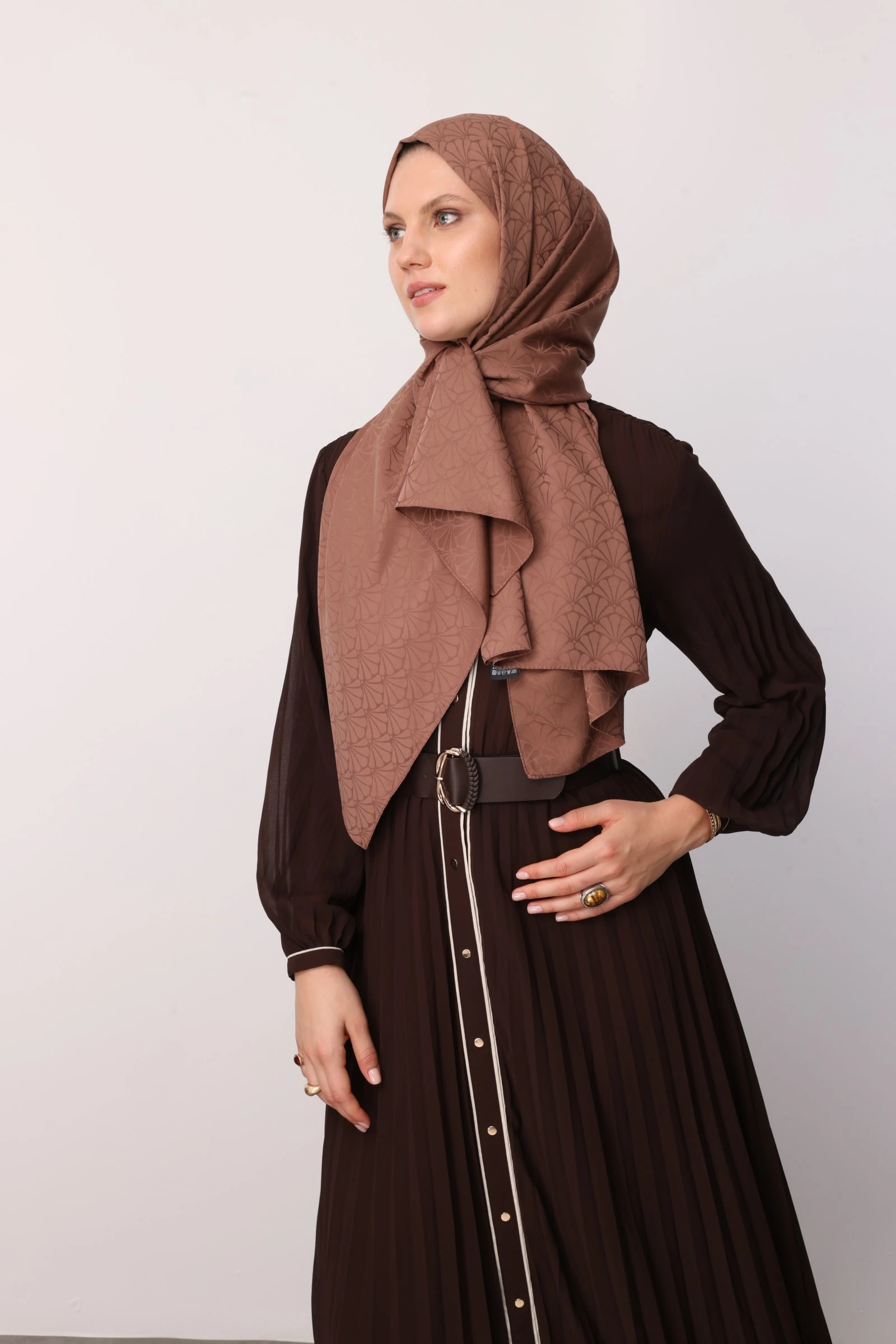 Lotus Pattern Silk Jacquard Shawl - Yalı