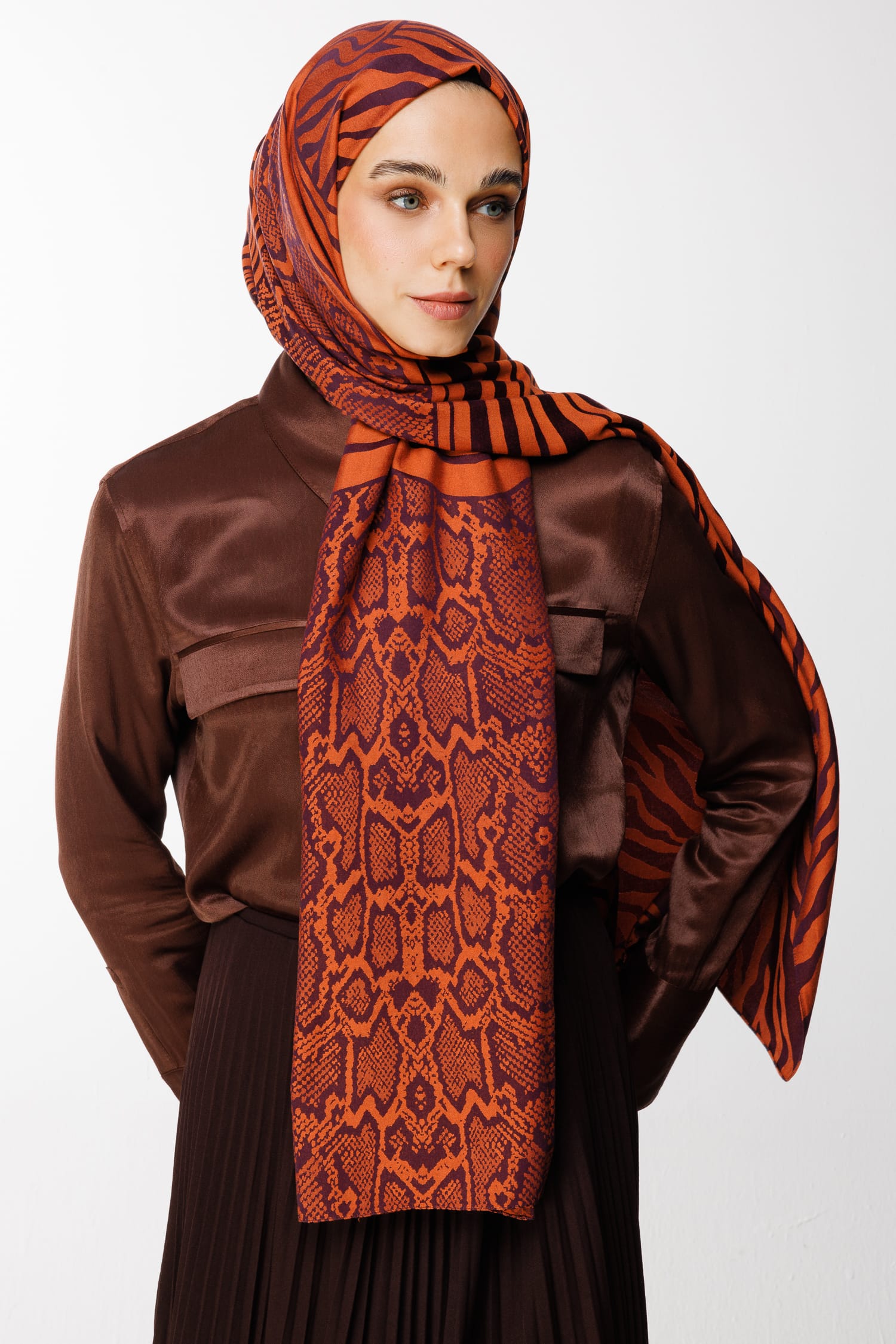 Riad-Pattern Reversible Shawl - Purple-Orange