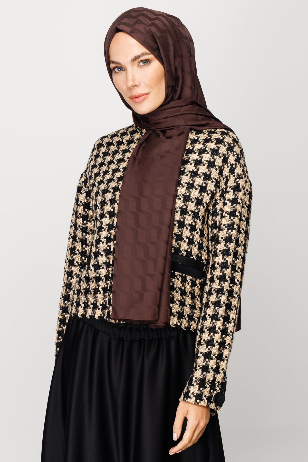 Wave-Pattern Silky Jacquard Shawl - Bitter Coffee