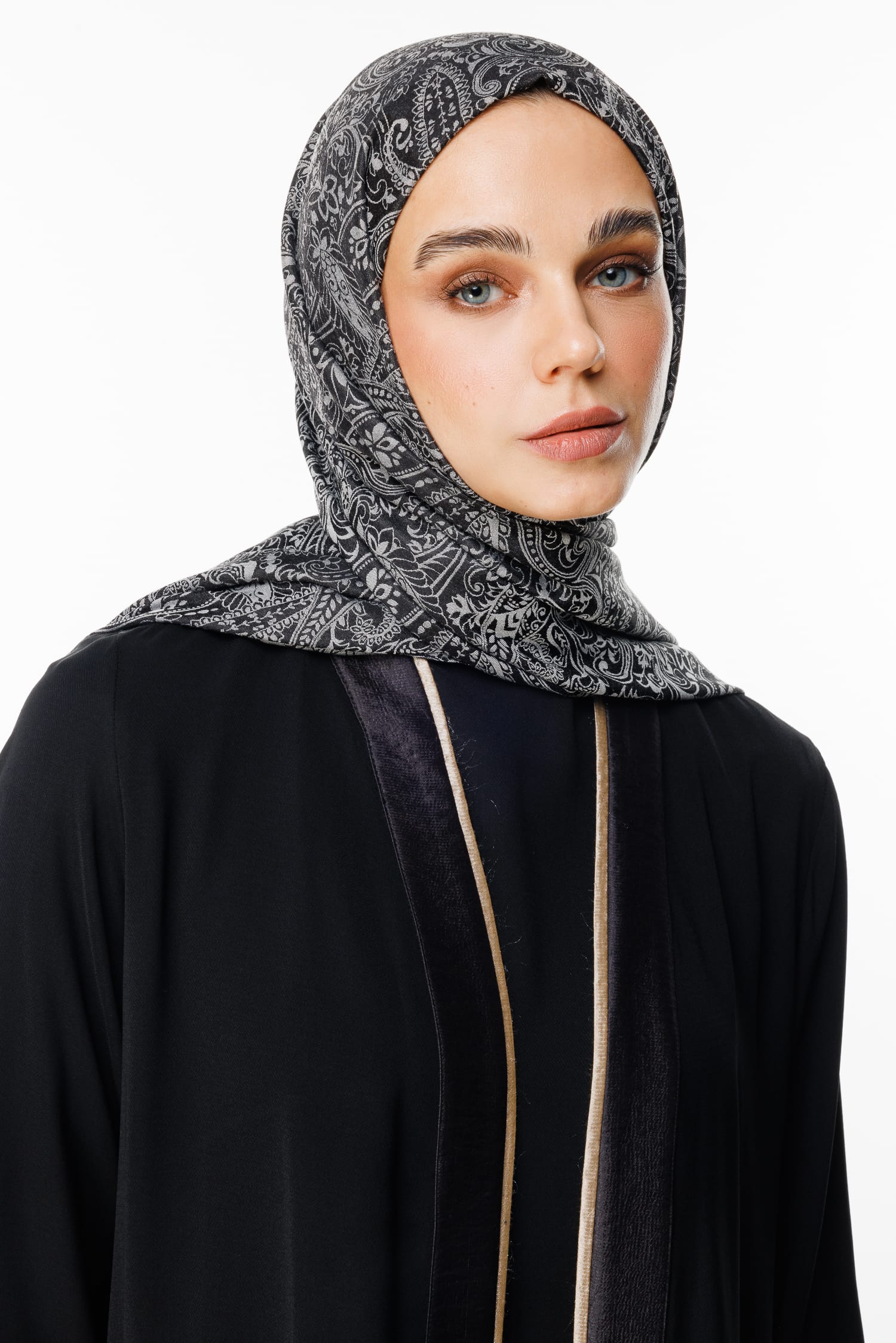 Velora-Pattern Reversible Shawl - Black-Black