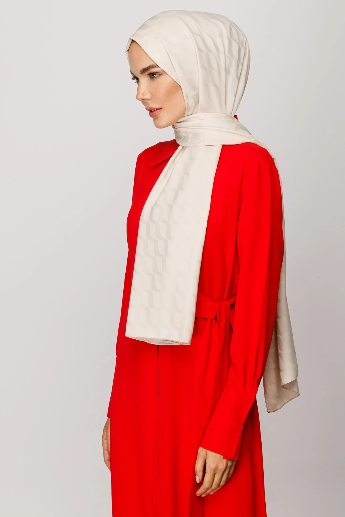 Wave-Pattern Silky Jacquard Shawl - Pearl