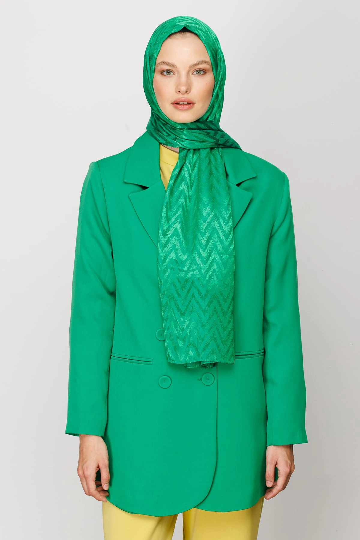 Zigzag Pattern Shiny Jacquard Shawl - Benetton Green