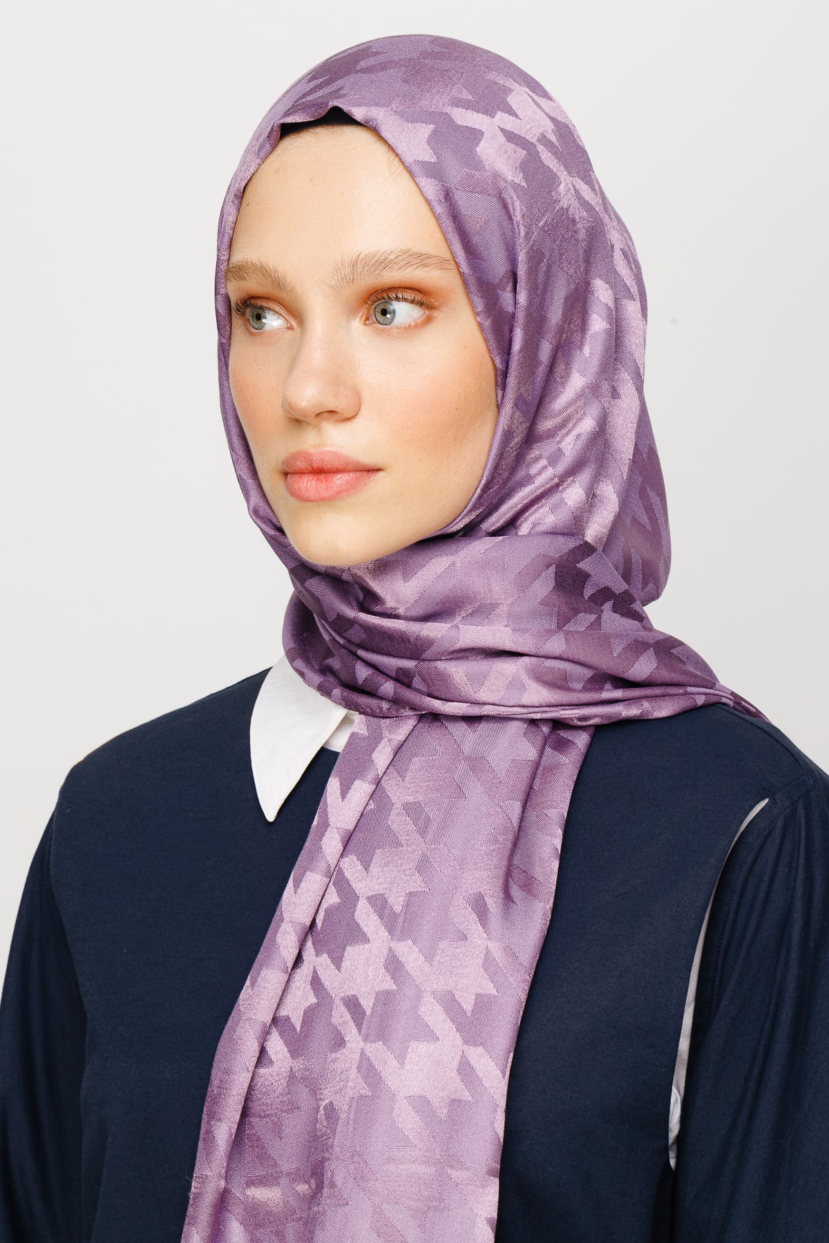 Wholesale Houndstooth Pattern Shiny Jacquard Shawl - Lavender