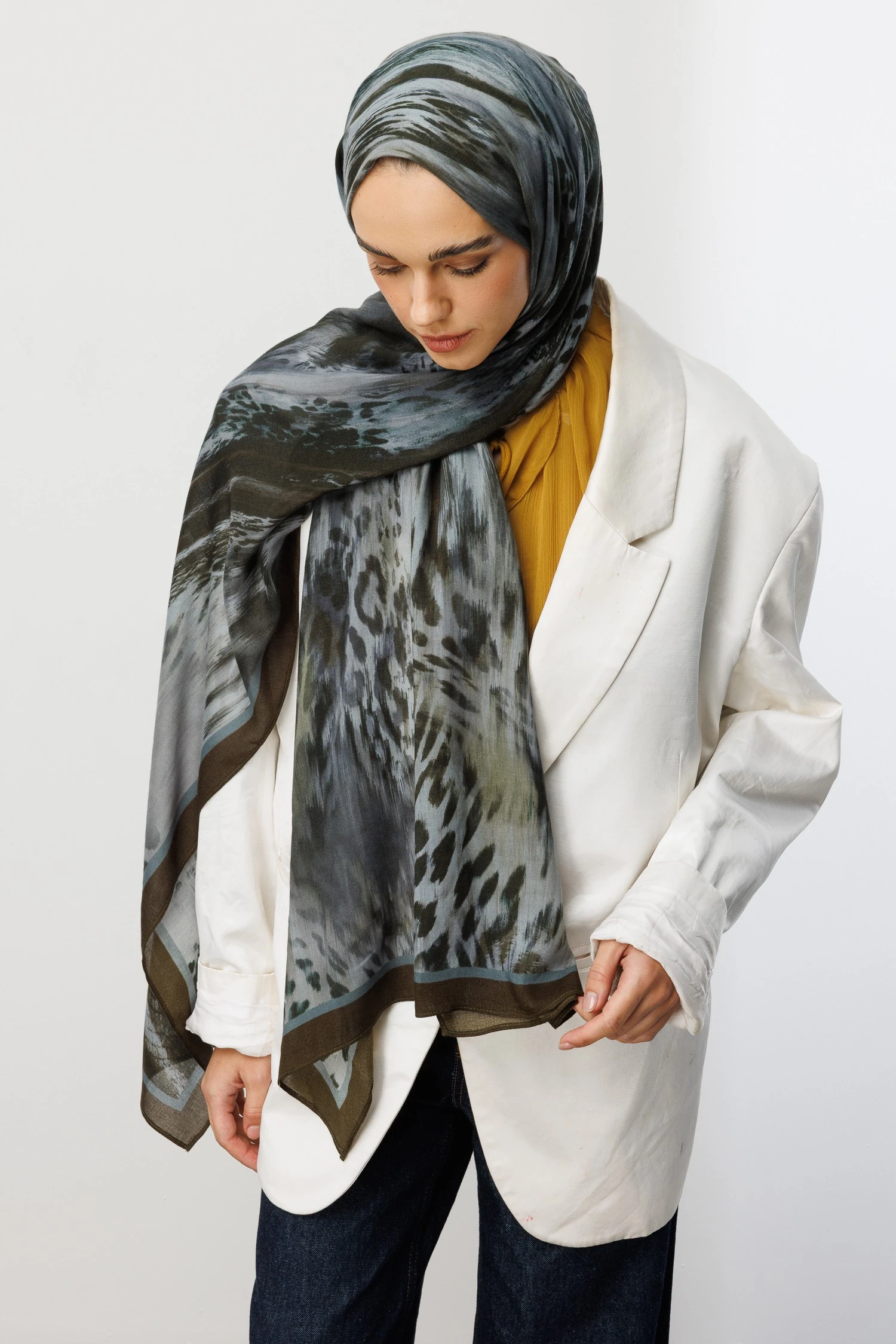 Wholesale Leopard Pattern Ramie Shawl - Haki